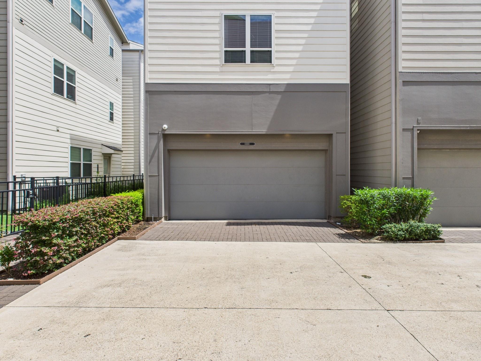 2761 Clinton Drive
