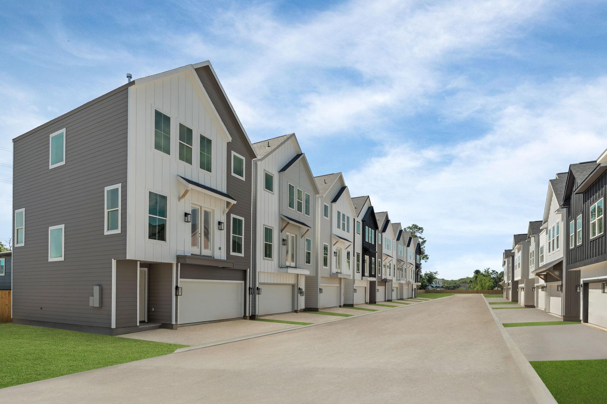 5832 Highland Sun Lane