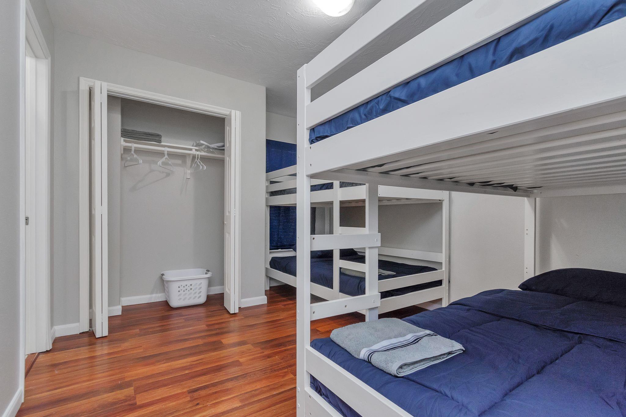 5822 Santa Bernadetta