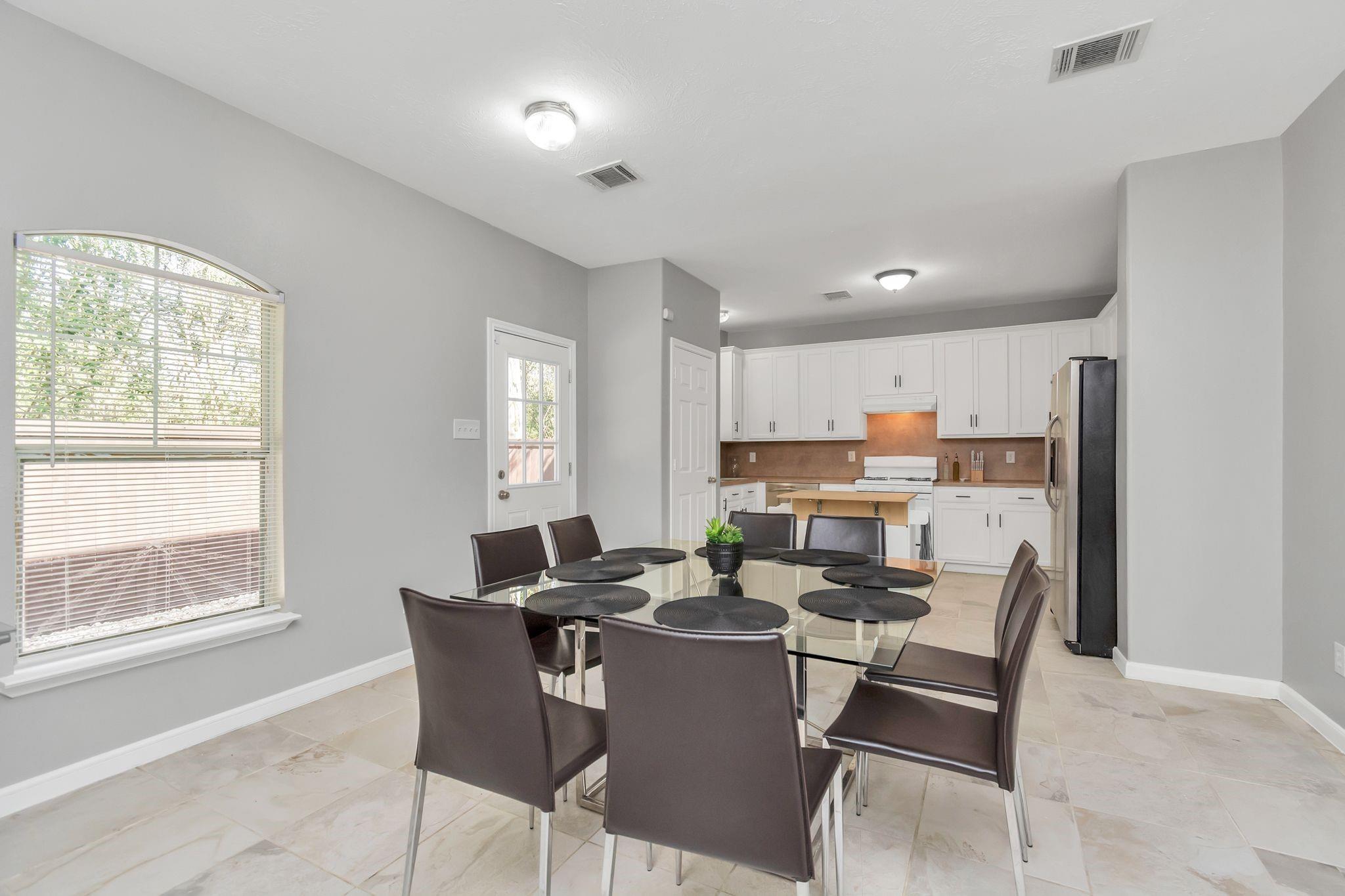 5822 Santa Bernadetta