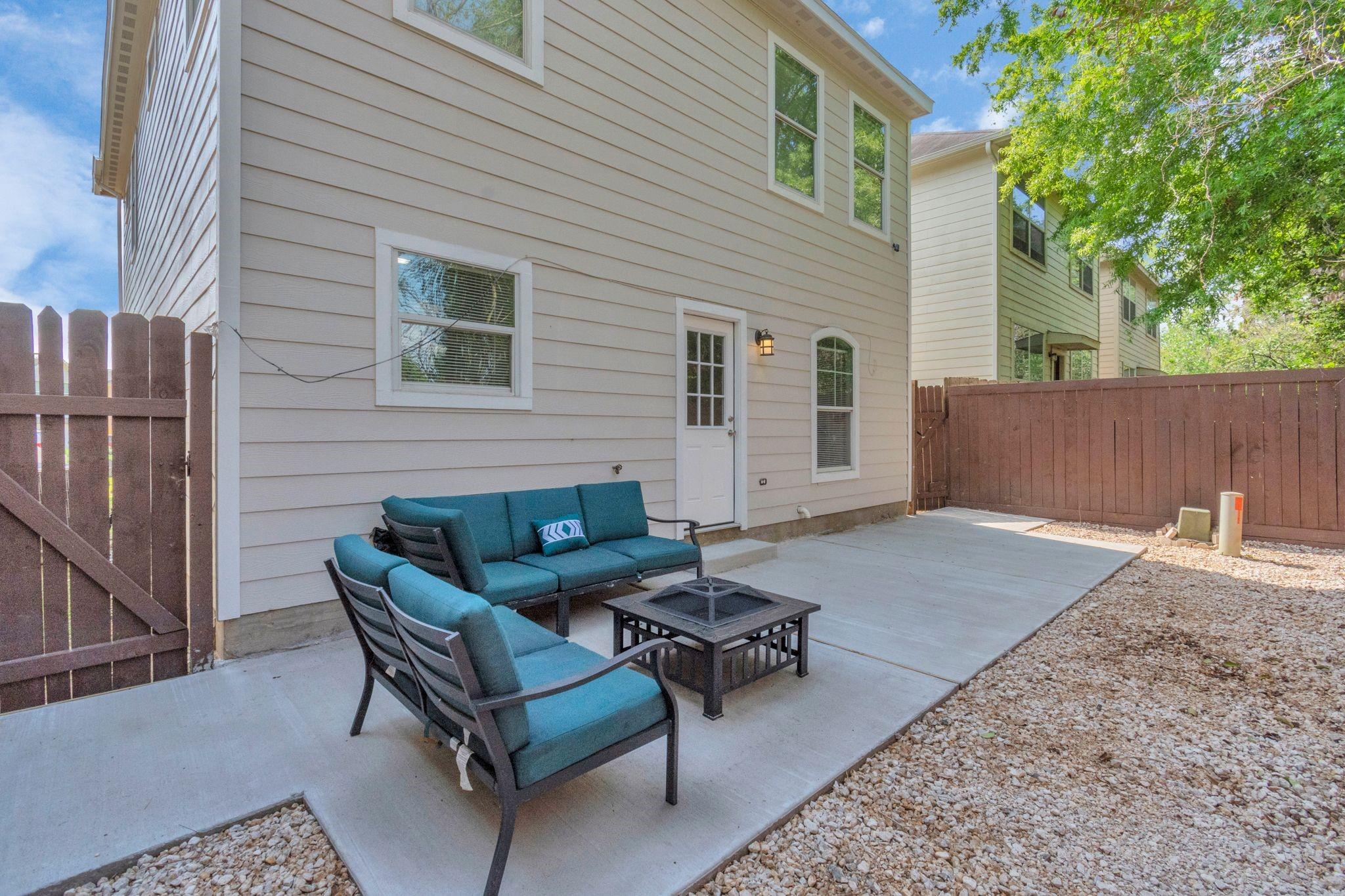 5822 Santa Bernadetta