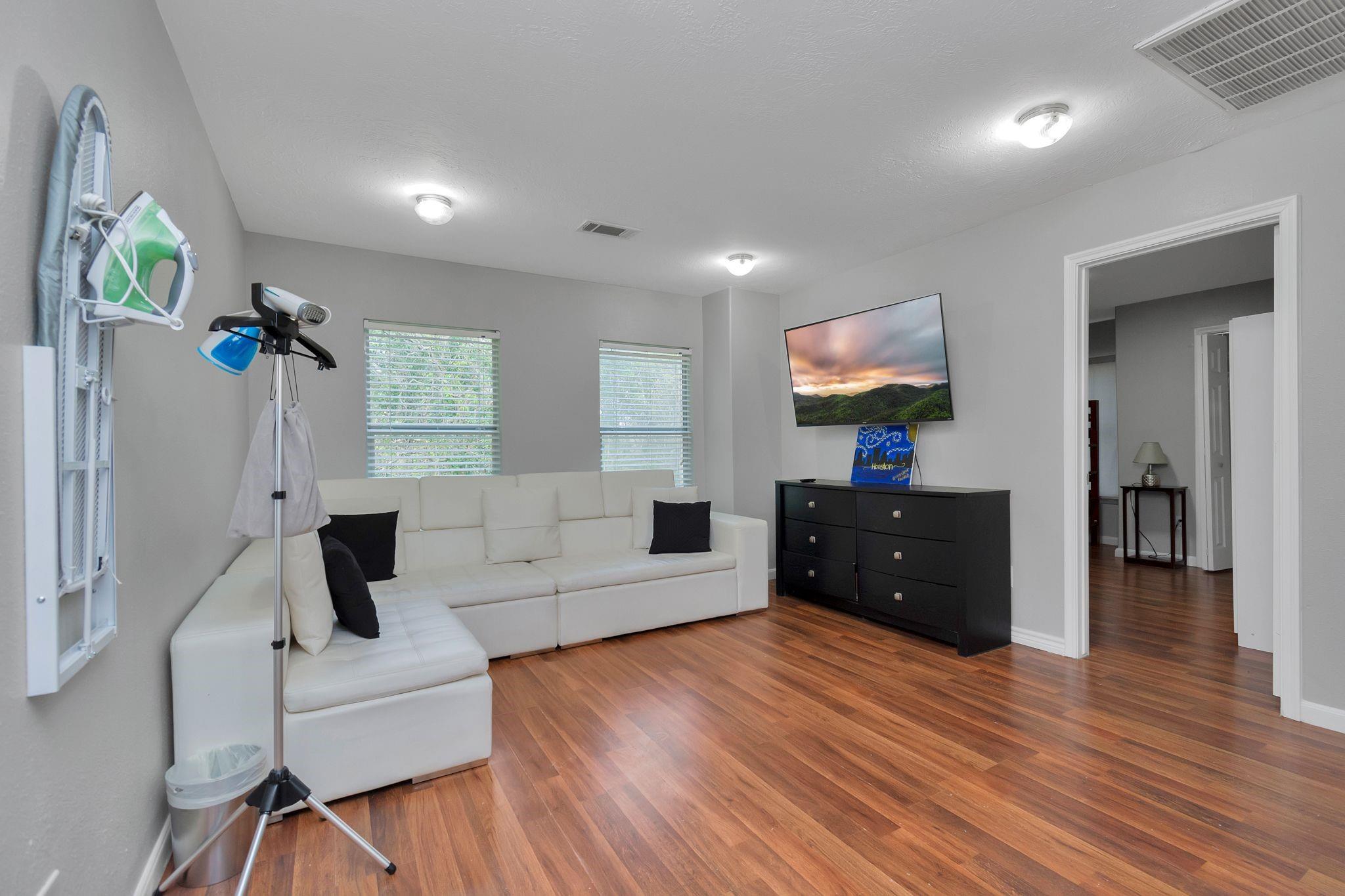 5822 Santa Bernadetta