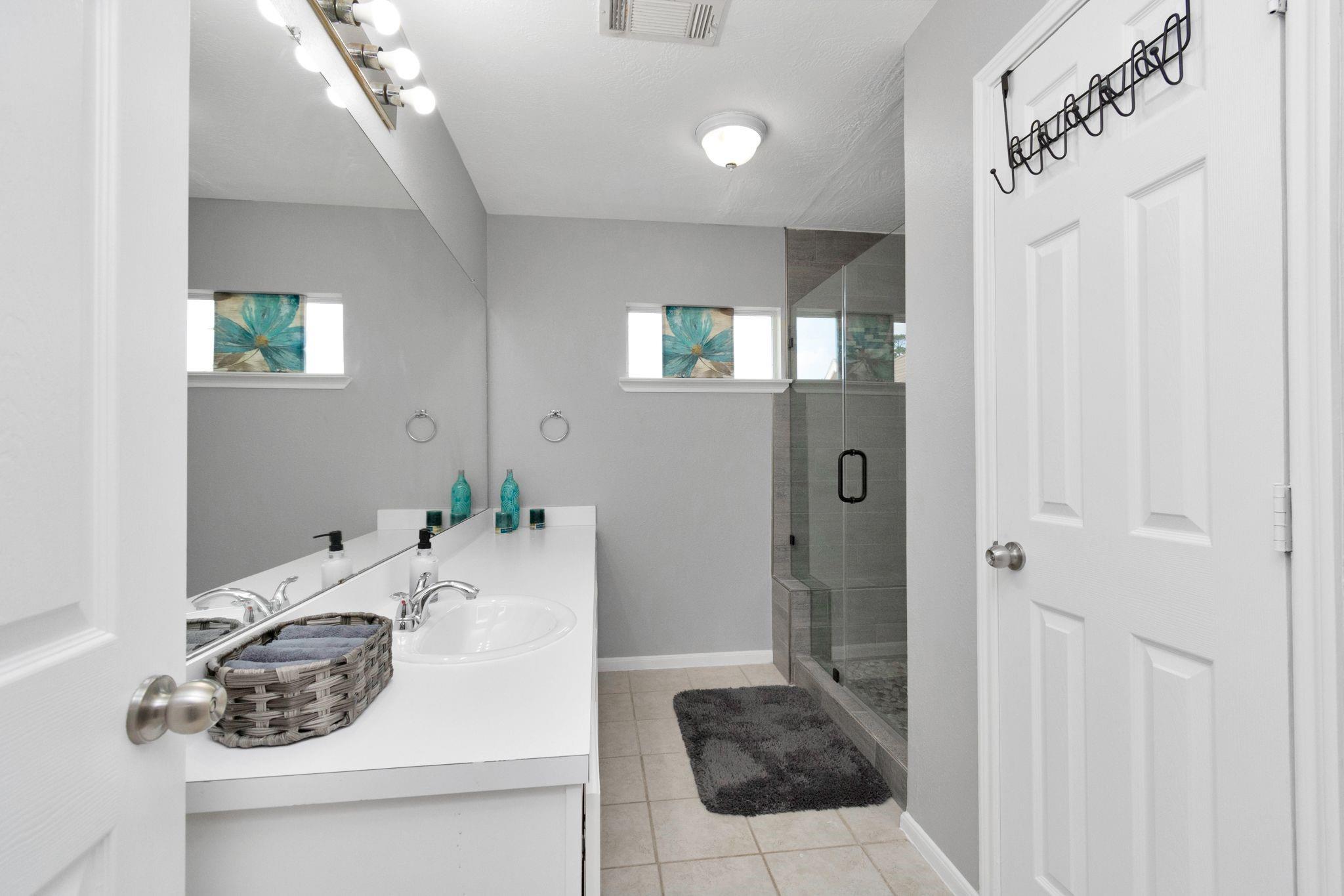 5822 Santa Bernadetta