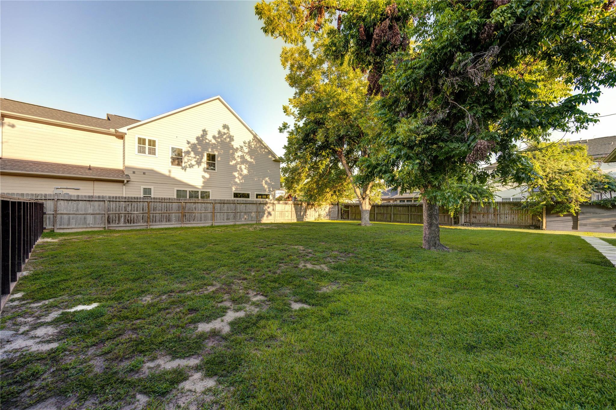 1705 Ebony Lane