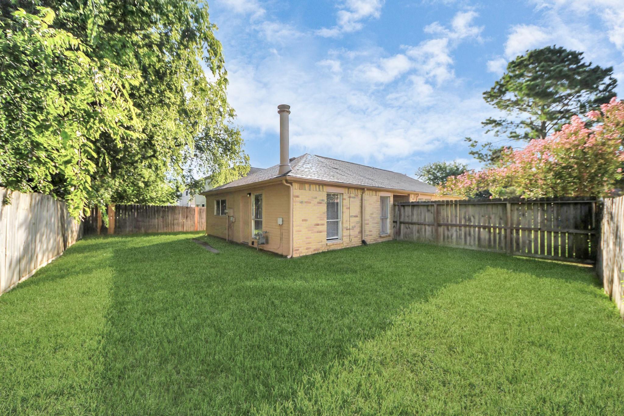 6711 Autumn Flowers Drive