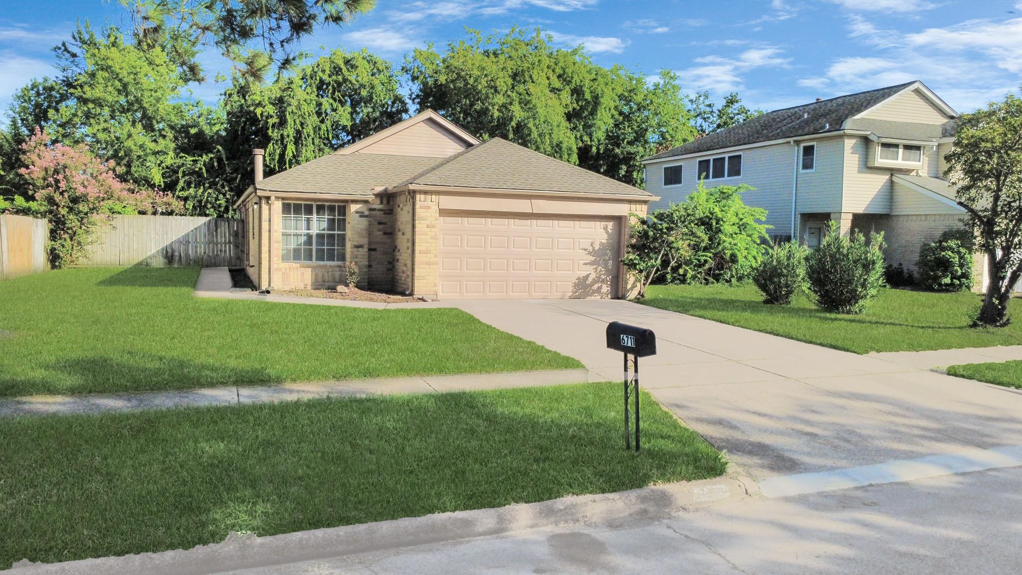 6711 Autumn Flowers Drive