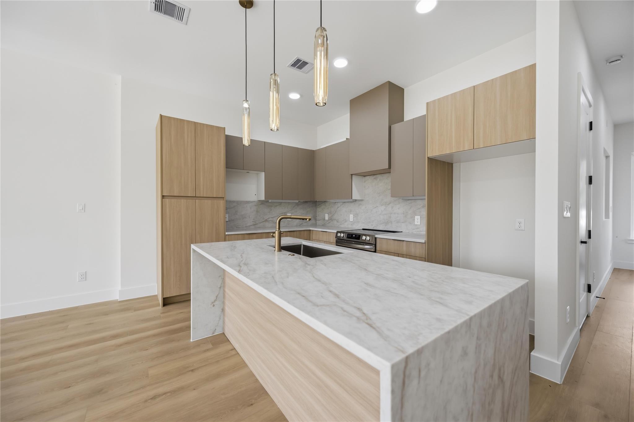 3704 Mount Pleasant Street Unit: A/B