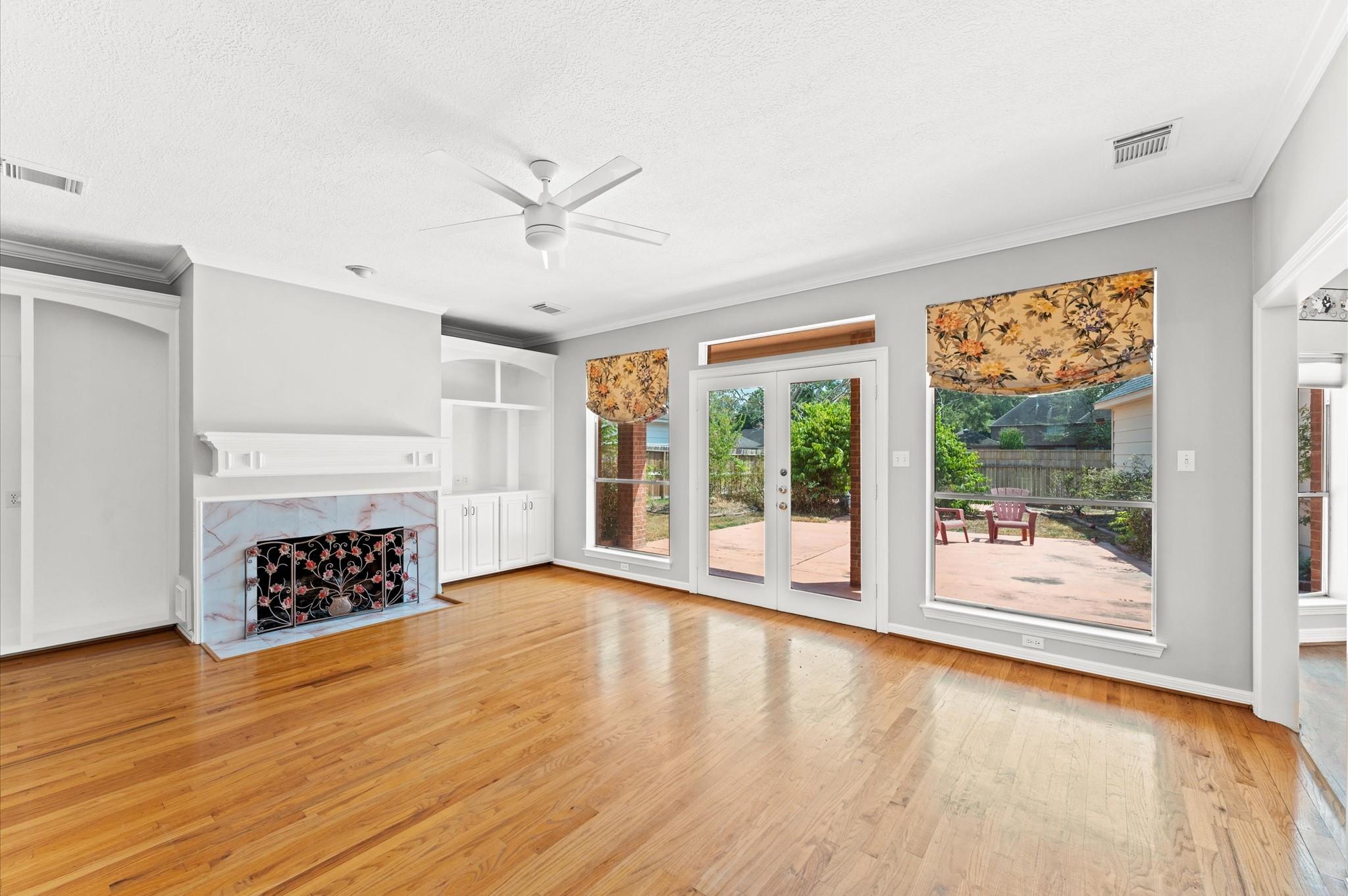 4414 Riverside Oaks Drive