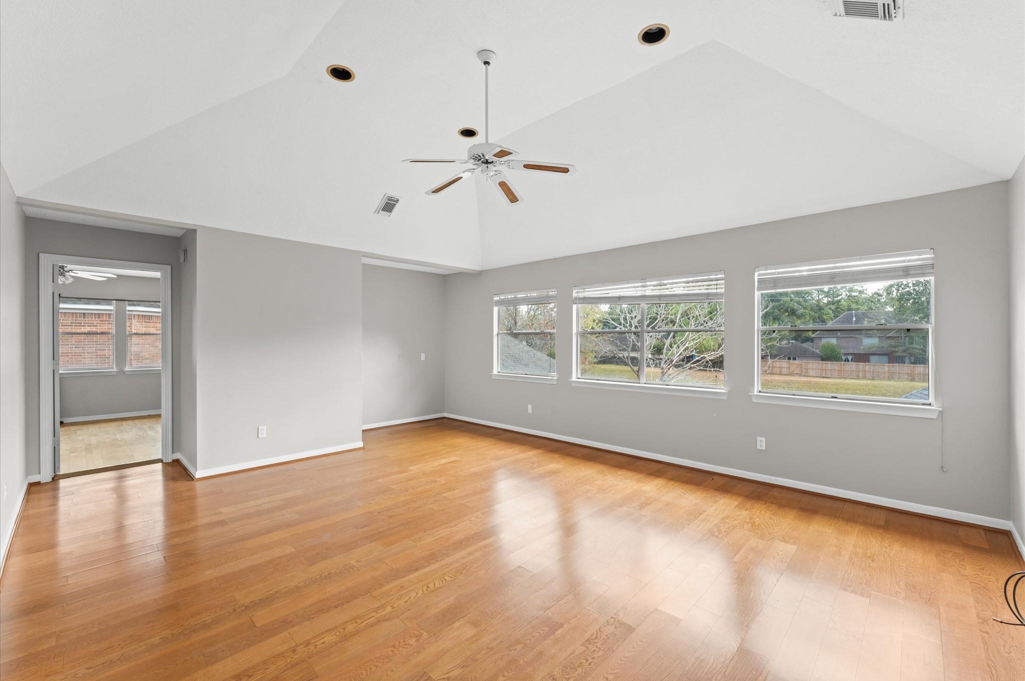 4414 Riverside Oaks Drive