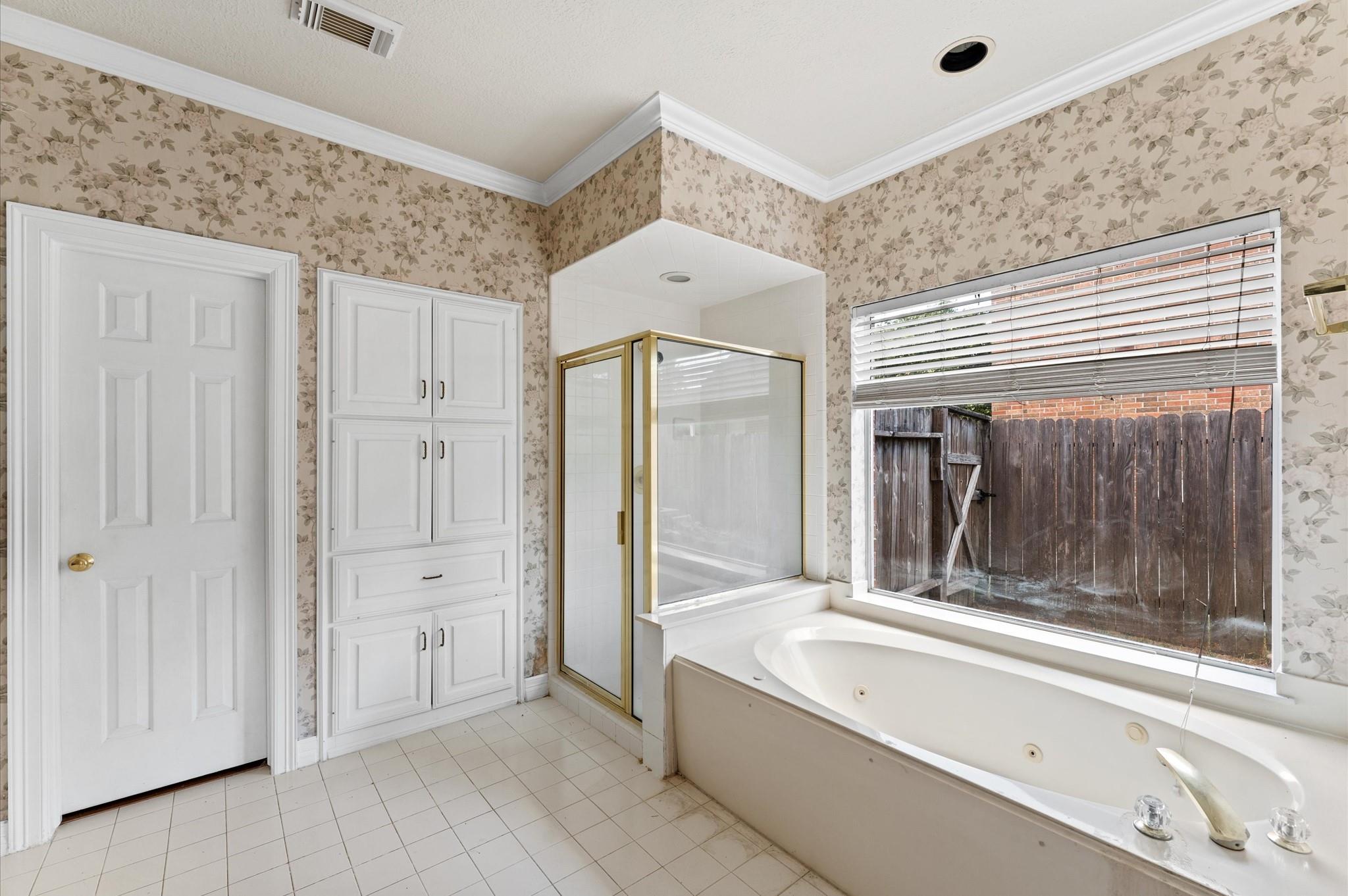 4414 Riverside Oaks Drive