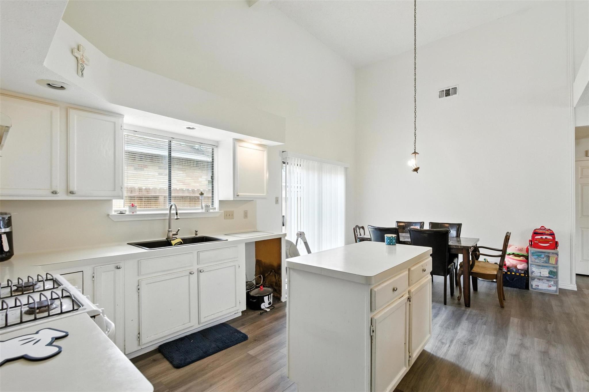 20115 Beechview Lane