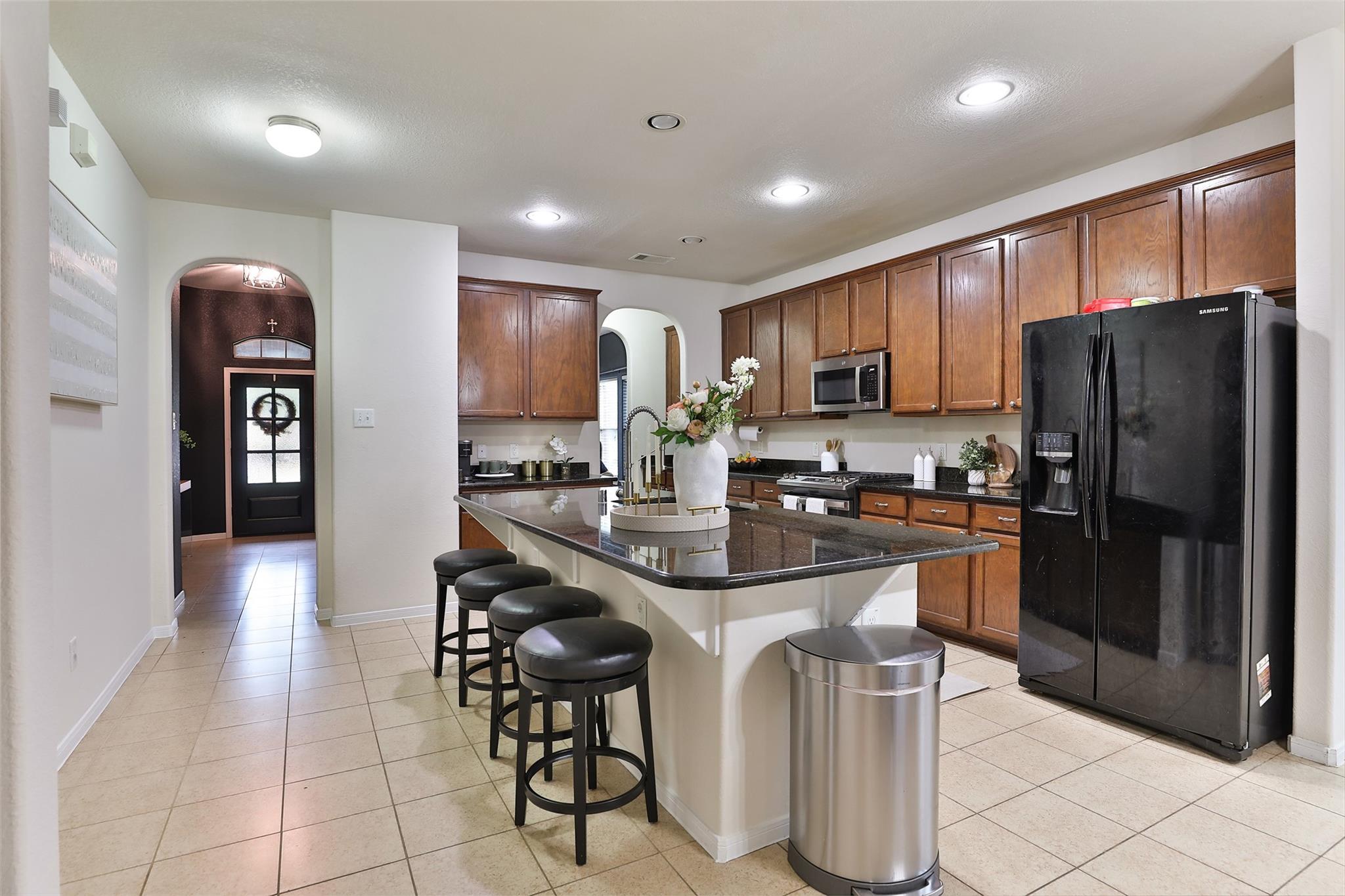 802 Harbor Lakes Lane
