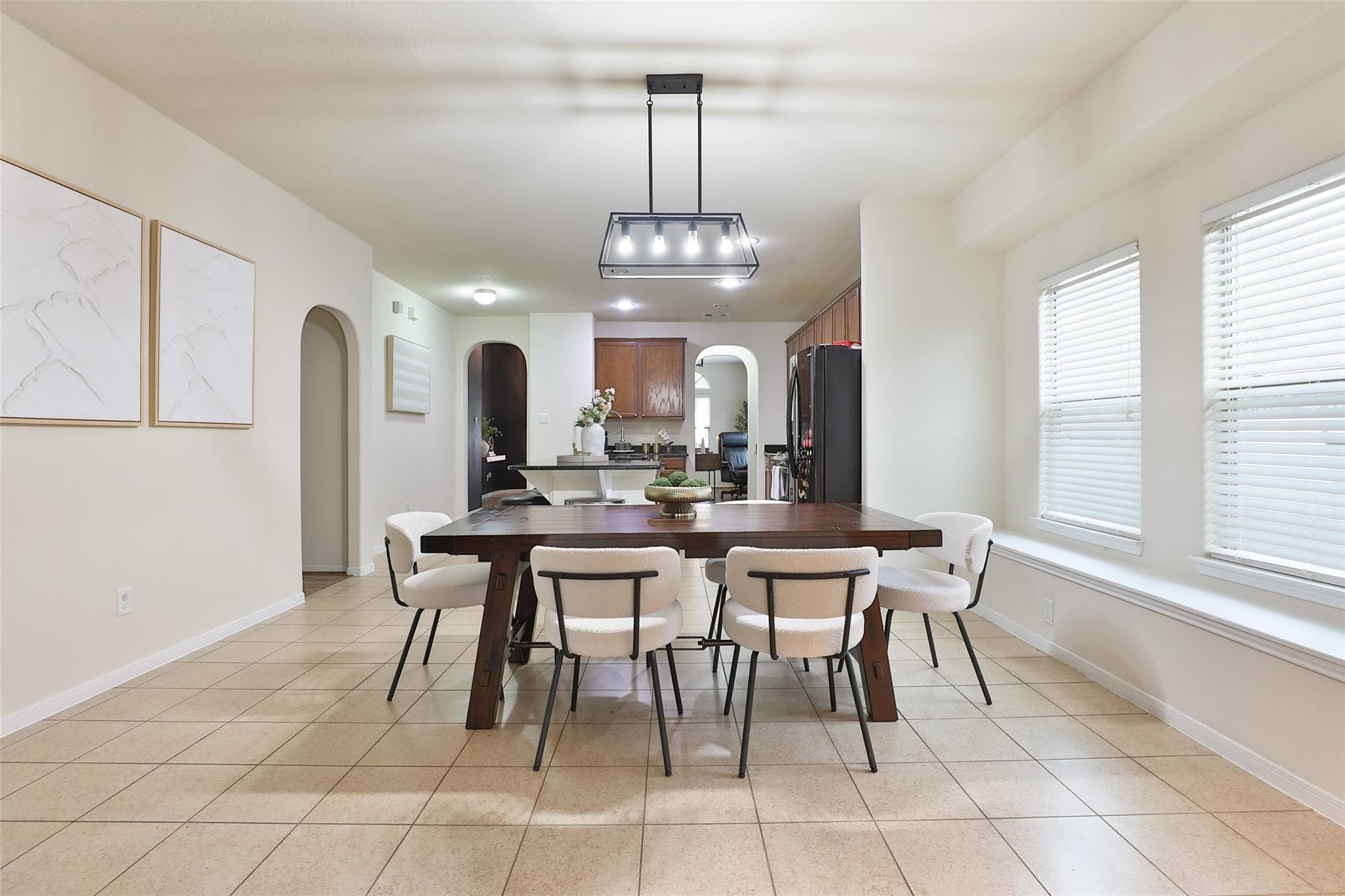 802 Harbor Lakes Lane