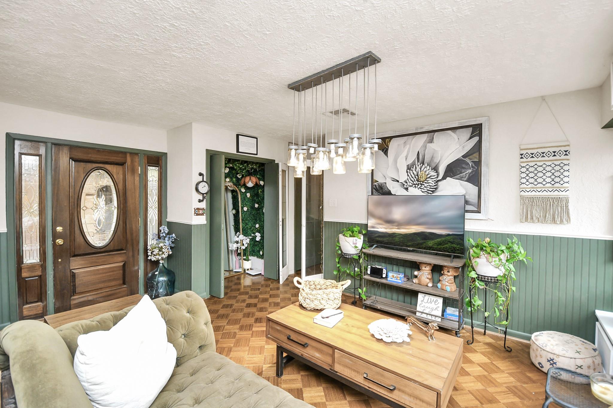 1503 Woodlawn Street