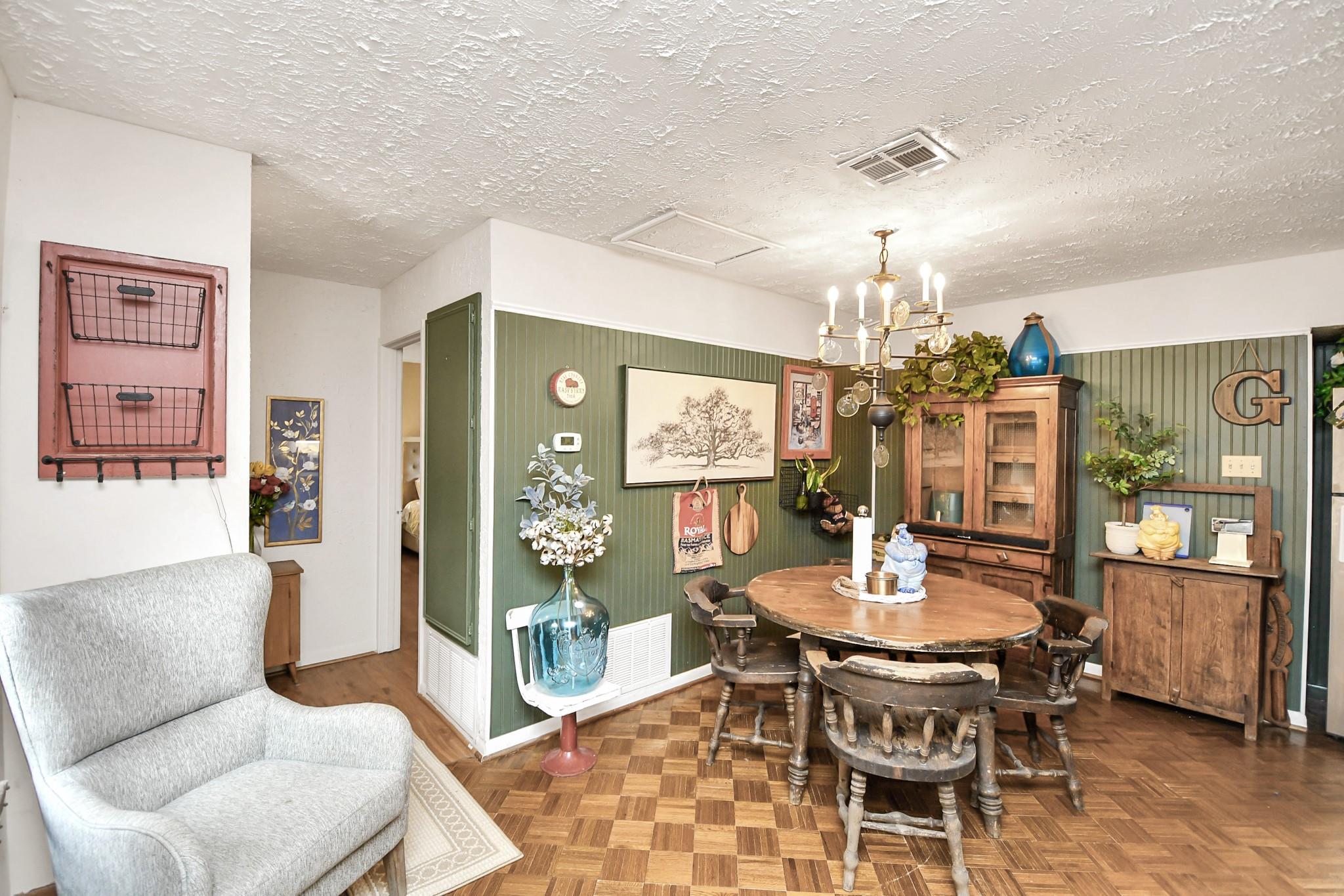 1503 Woodlawn Street