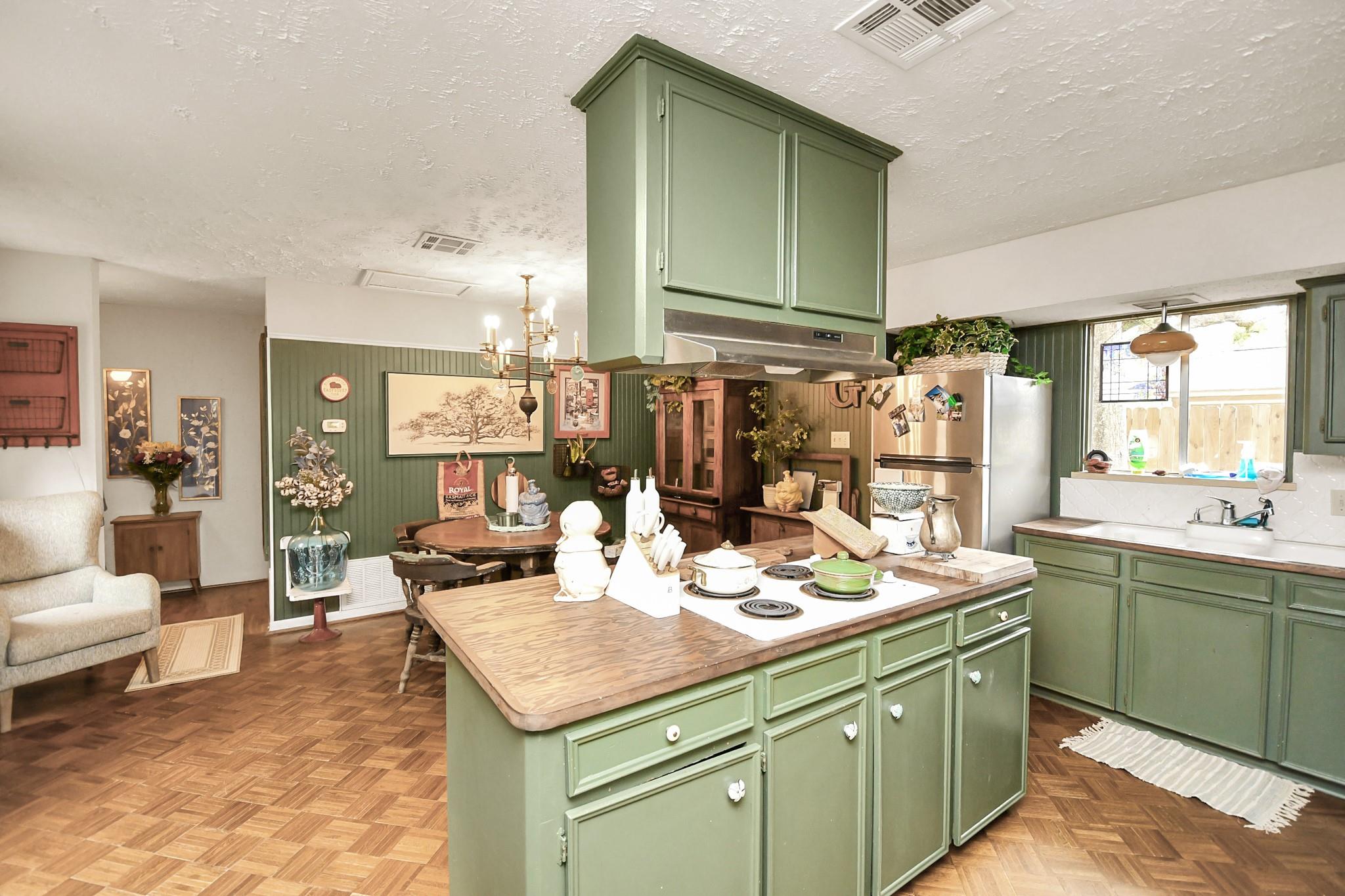 1503 Woodlawn Street