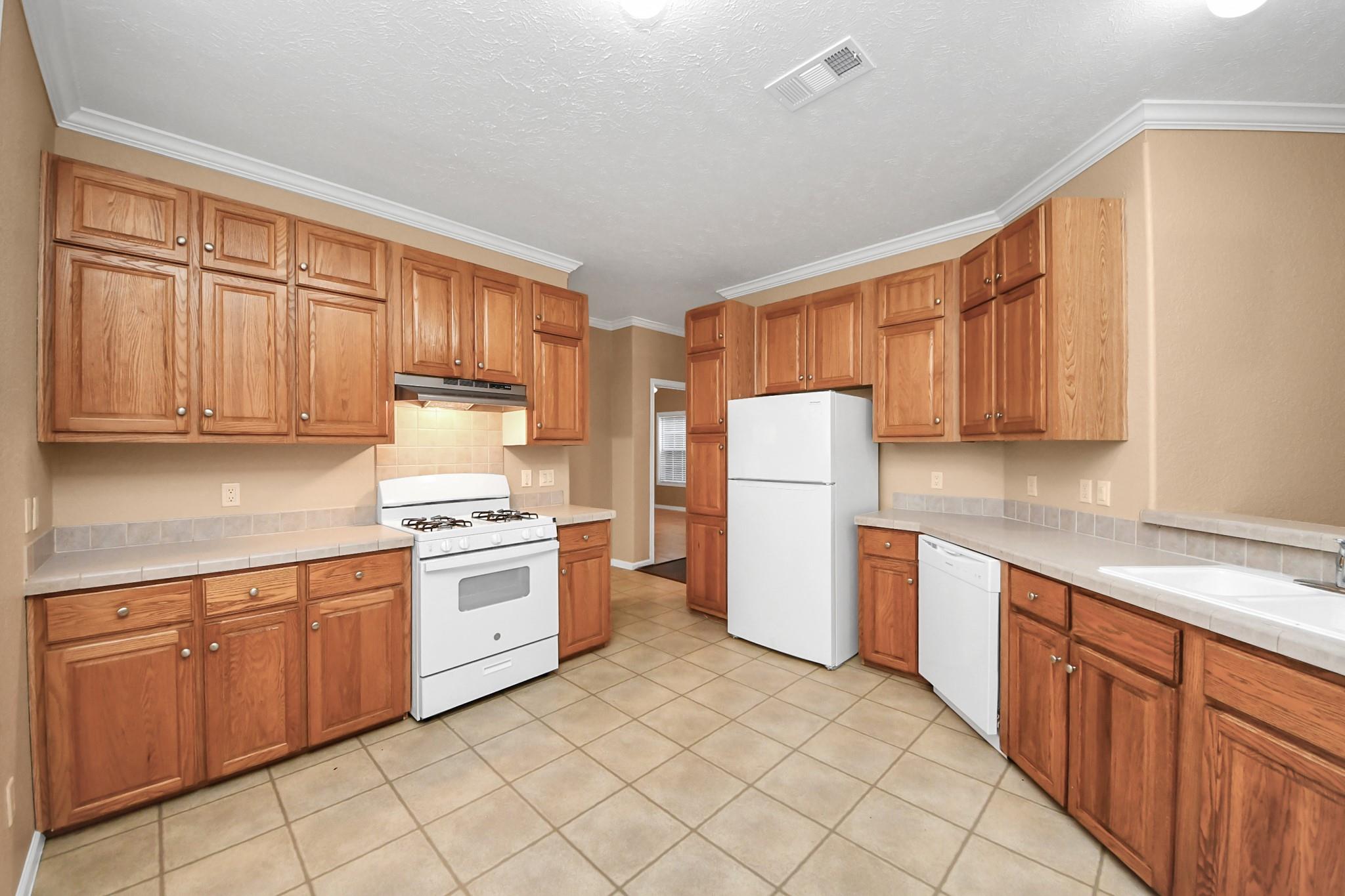 27161 Remington Forest E