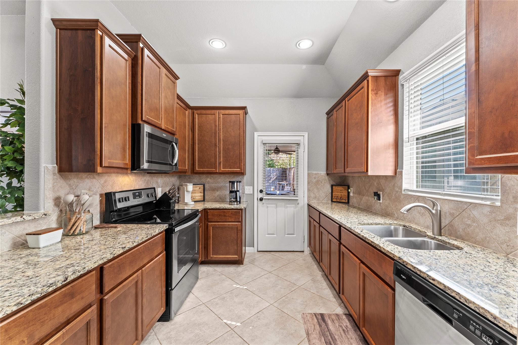 12942 Shady Grove Lane, Montgomery