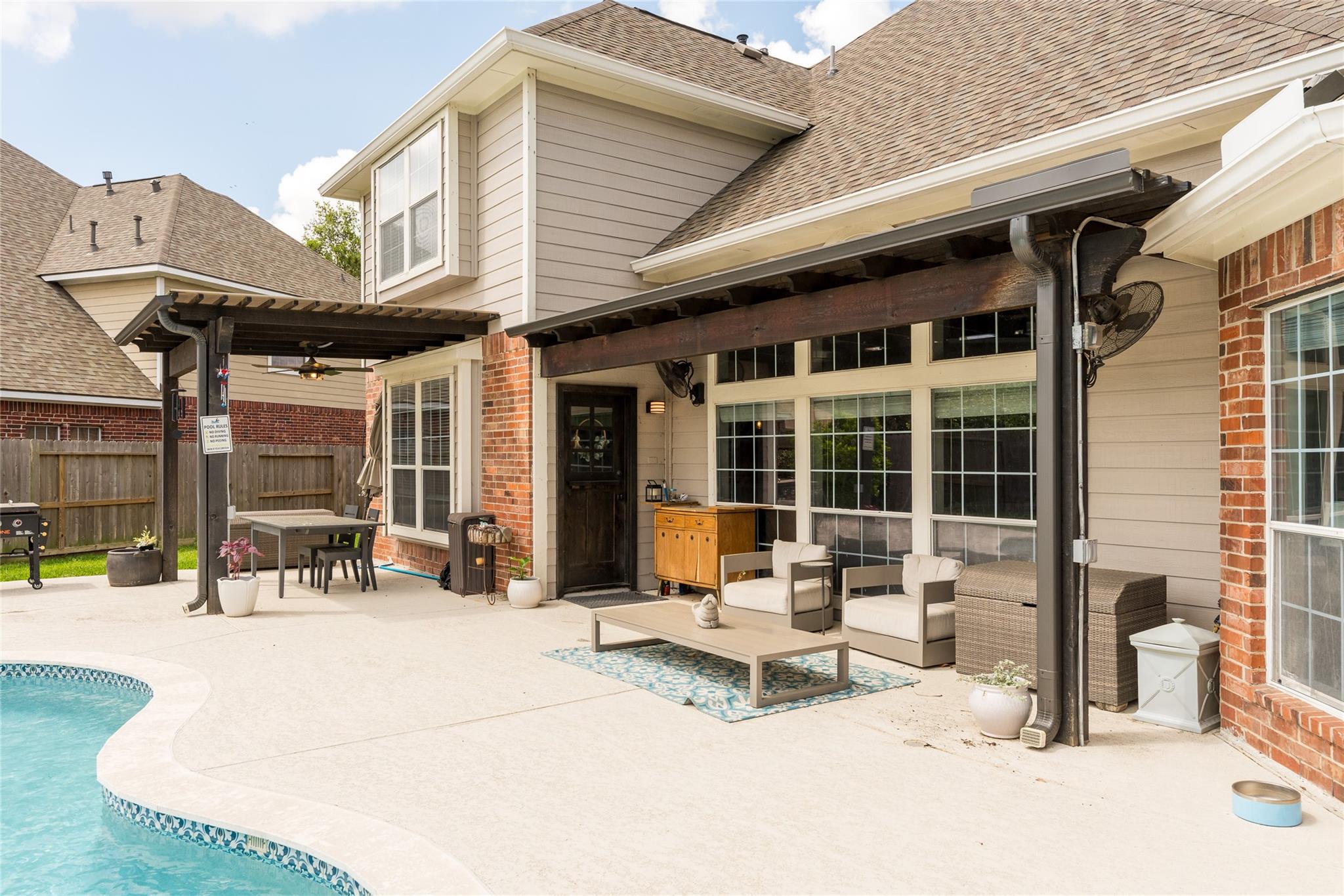 11123 Sheldon Bend Drive