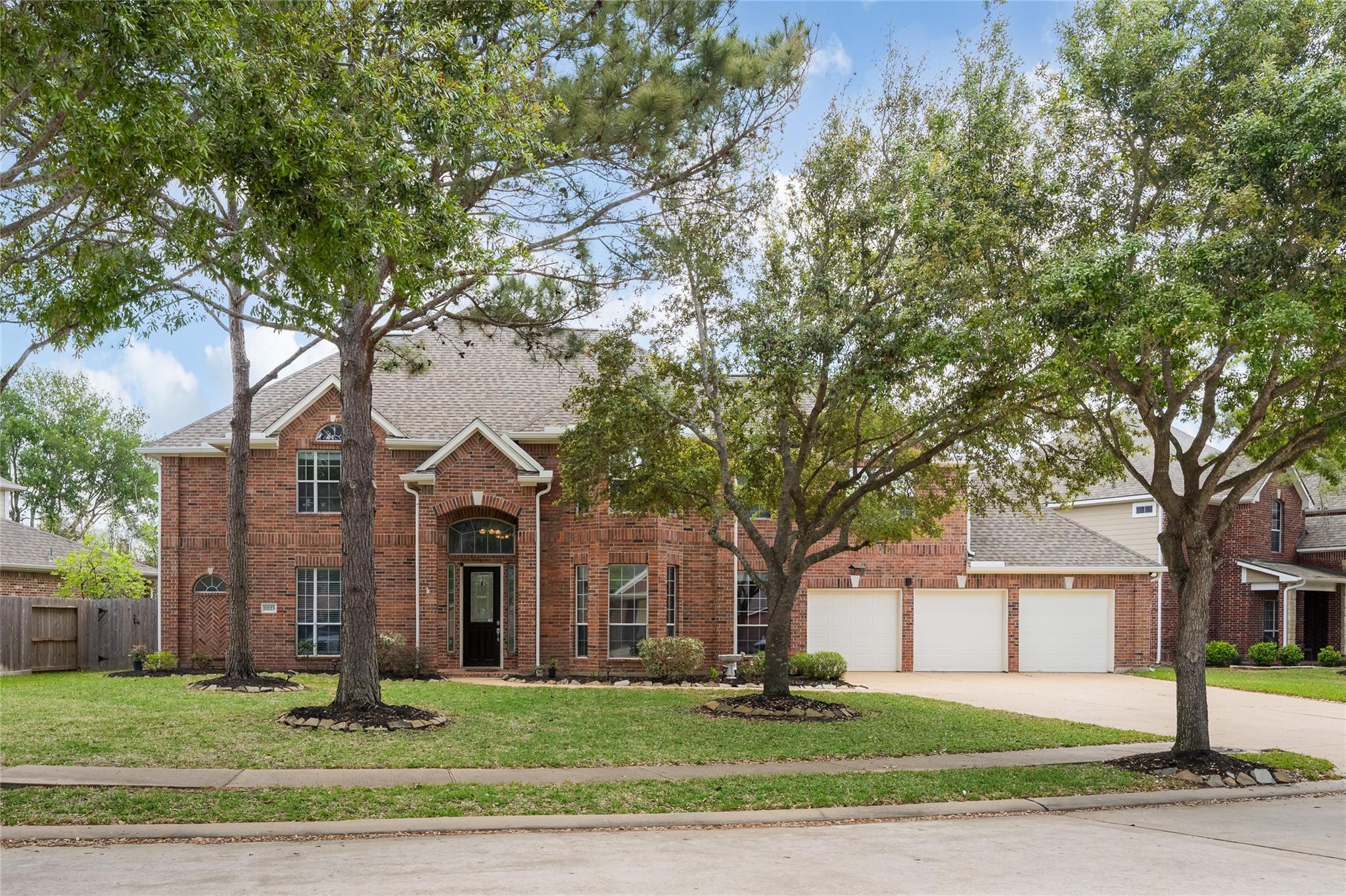 11123 Sheldon Bend Drive