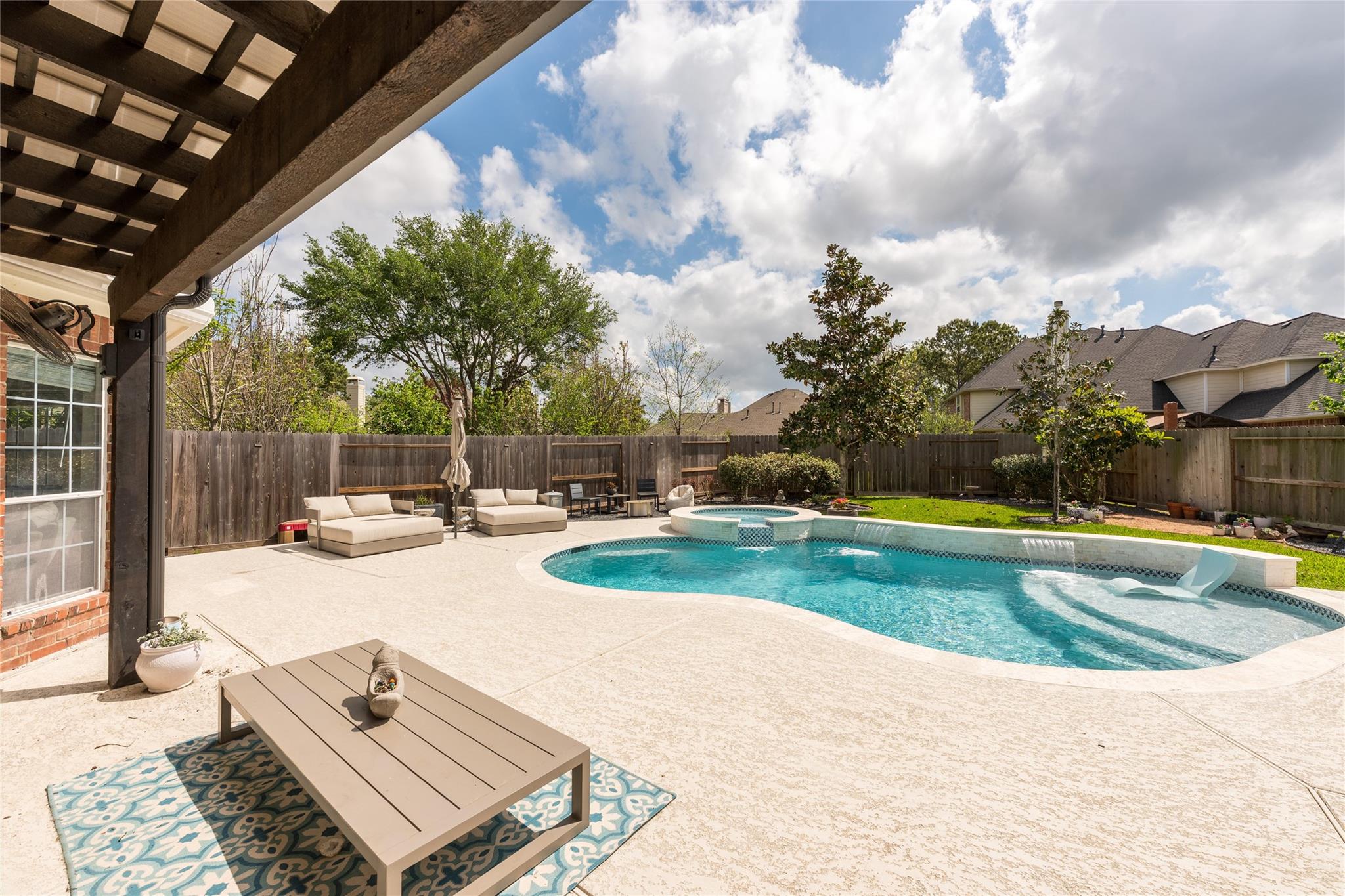 11123 Sheldon Bend Drive