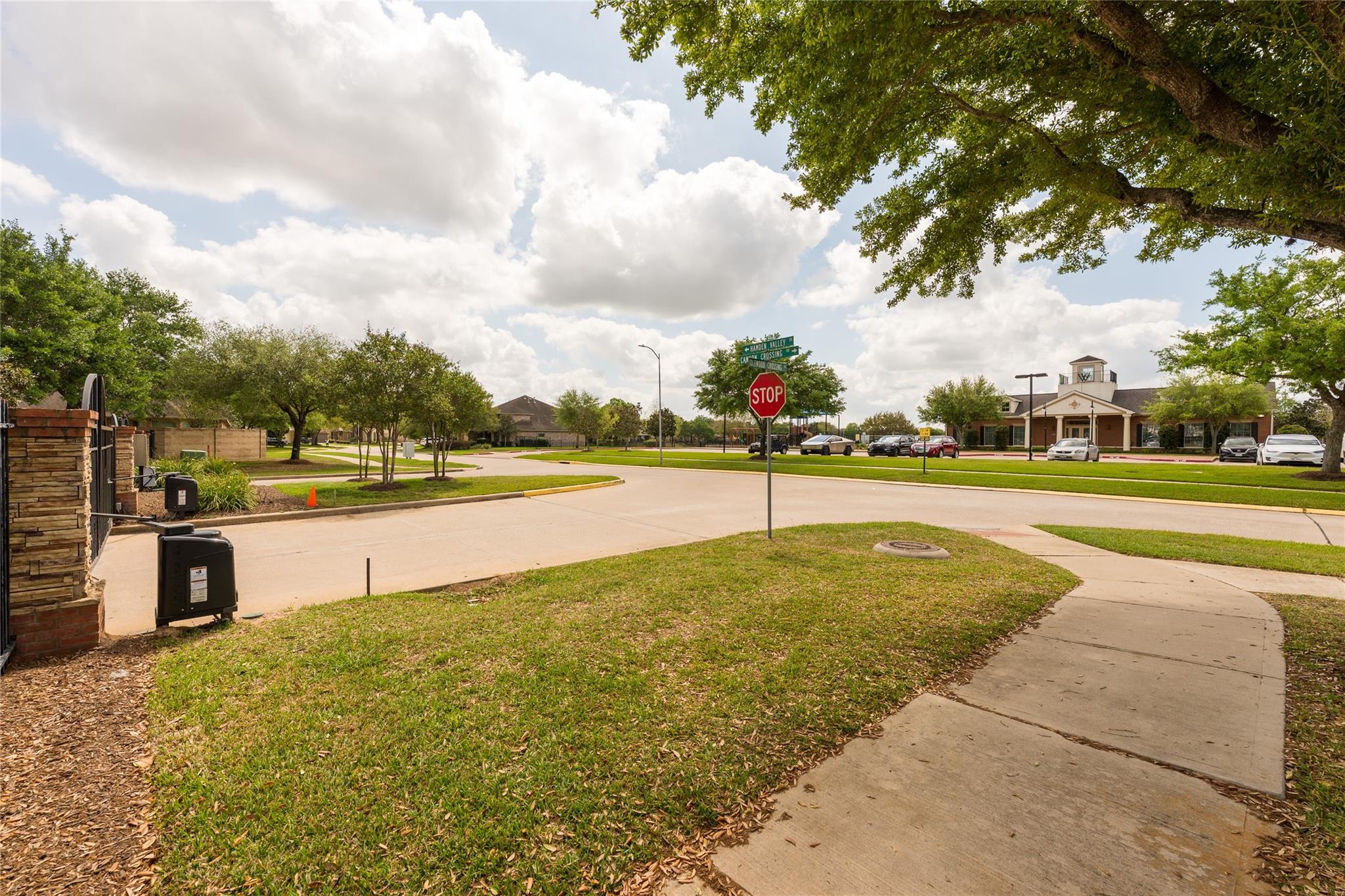 11123 Sheldon Bend Drive