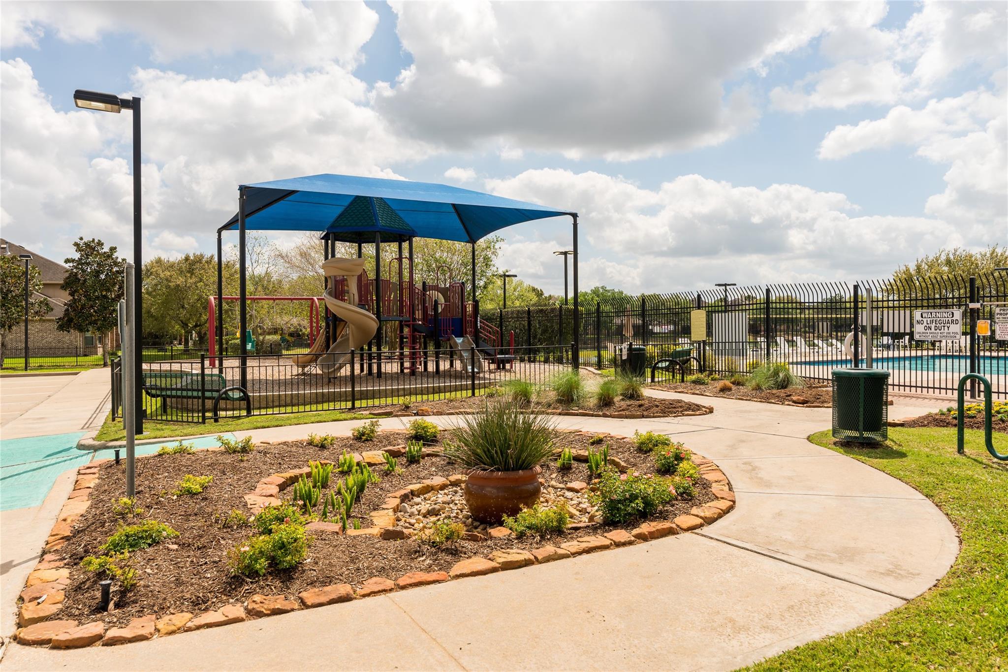 11123 Sheldon Bend Drive