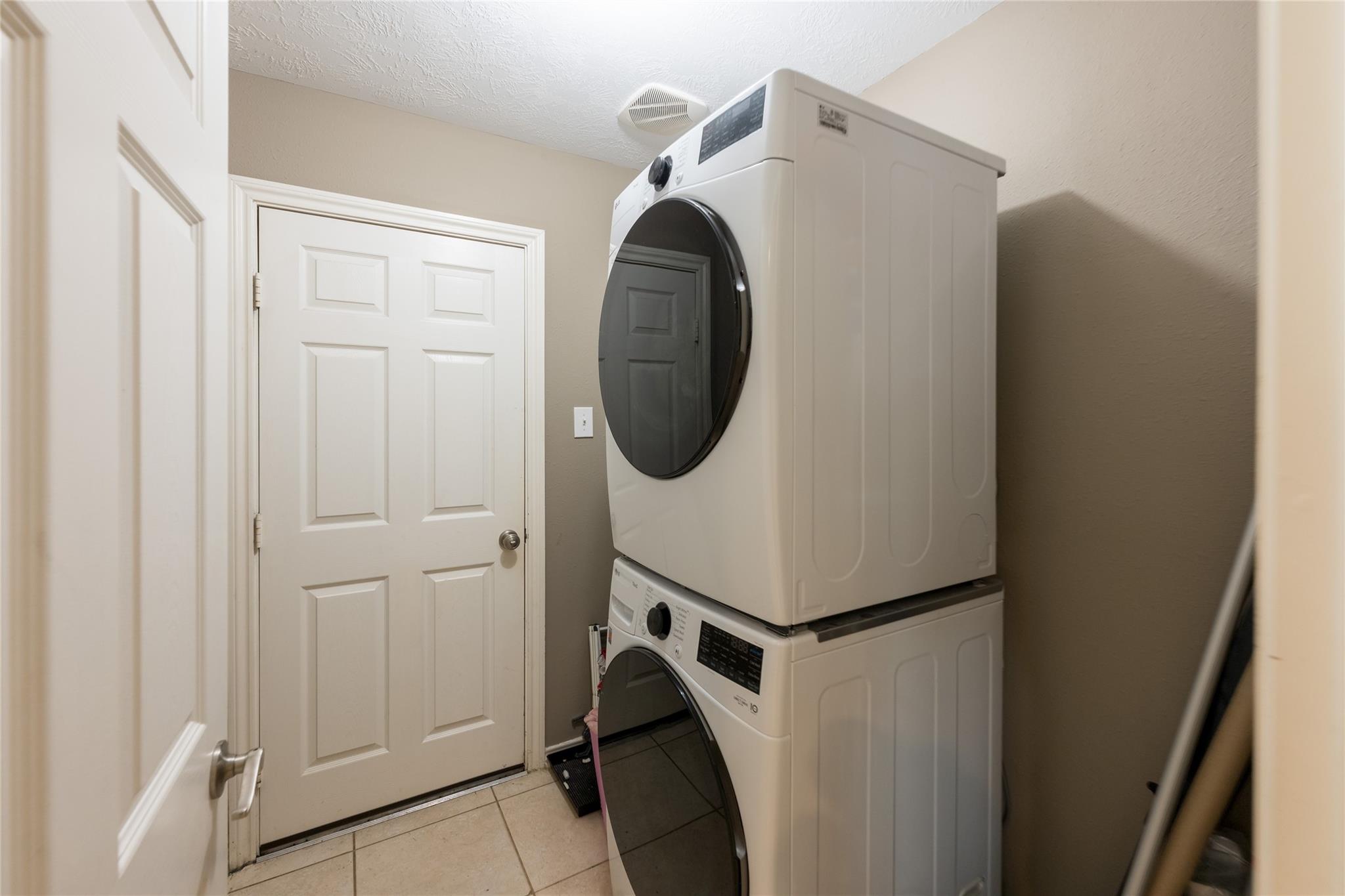11123 Sheldon Bend Drive