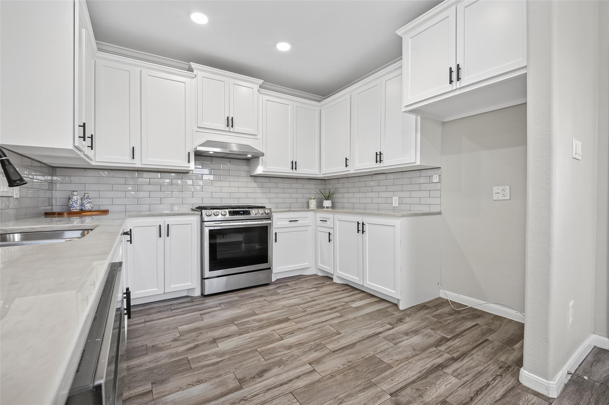 2115 Weathersfield Trace Circle