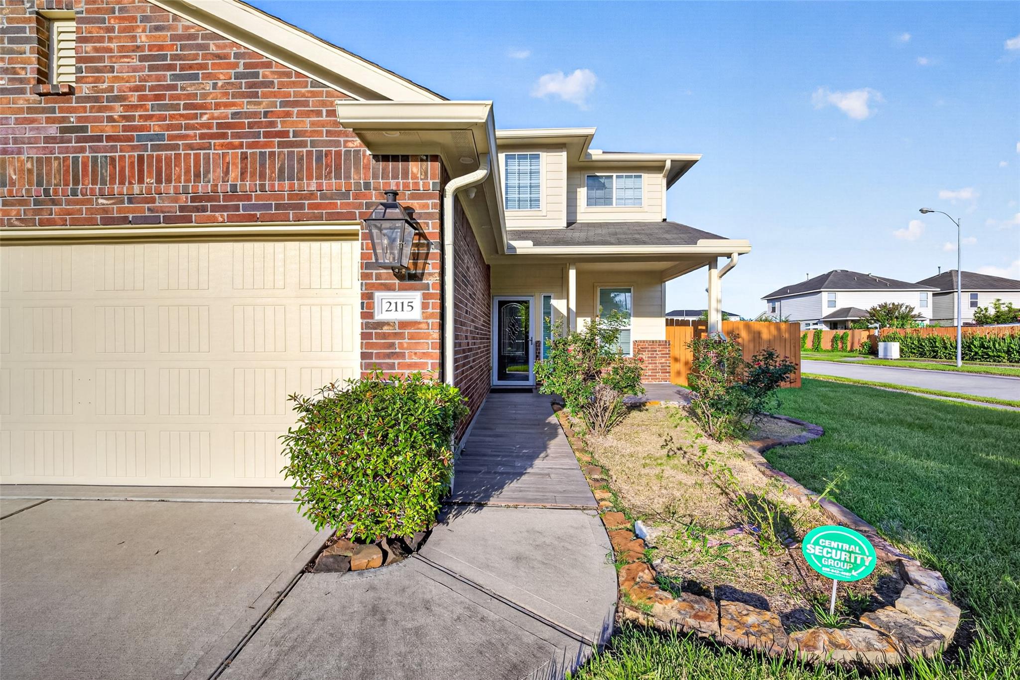2115 Weathersfield Trace Circle