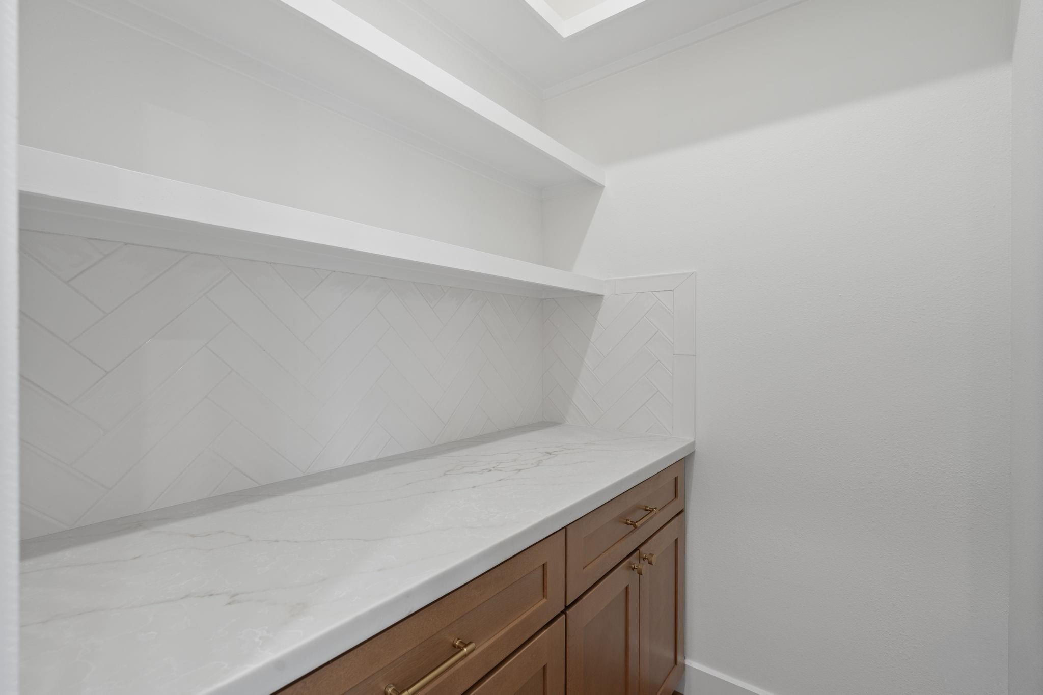 826 Curtin Street # F