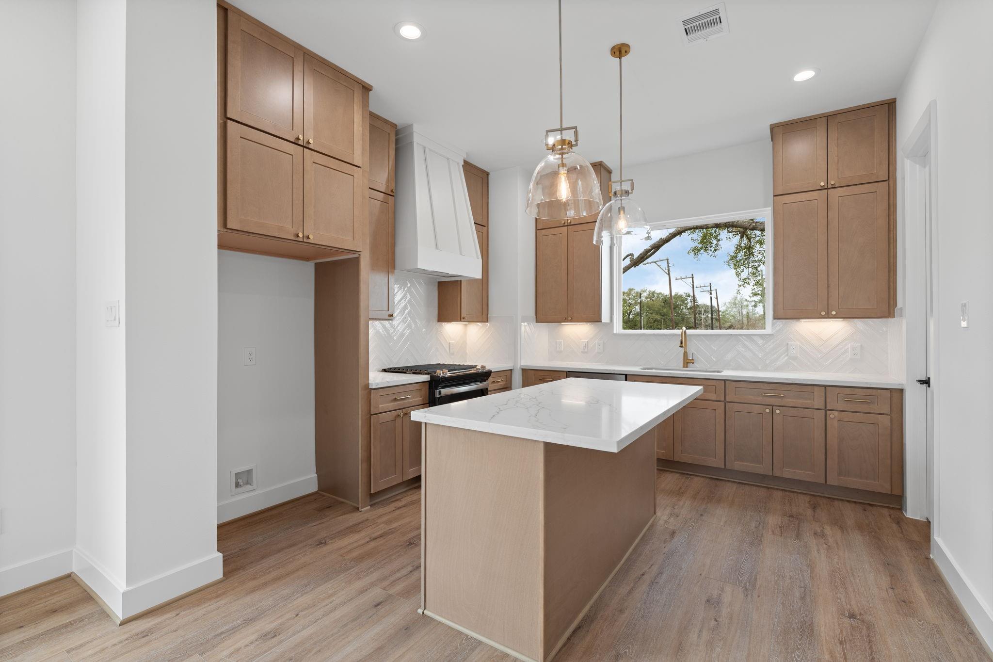 826 Curtin Street # F