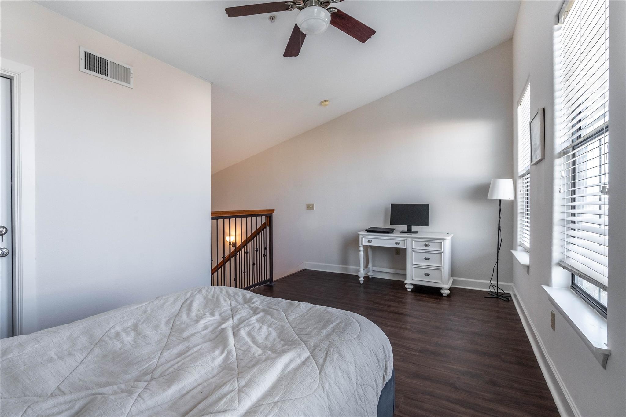 1602 Elgin Street # 13