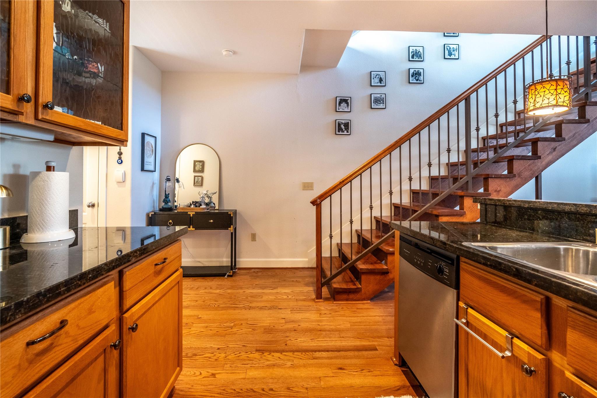 1602 Elgin Street # 13