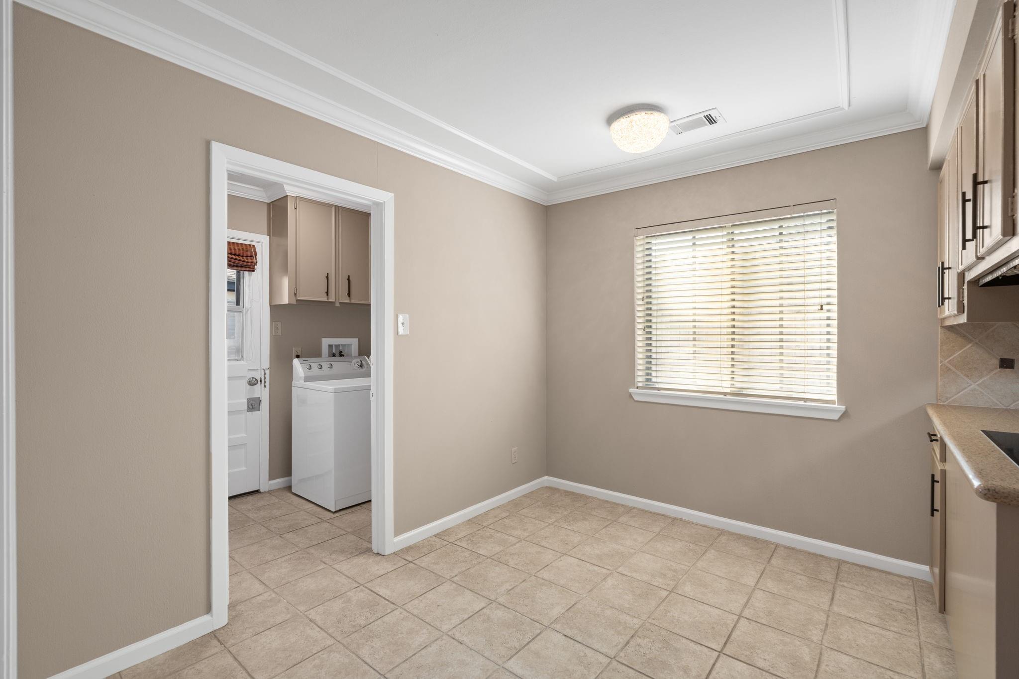 2323 Del Norte Street