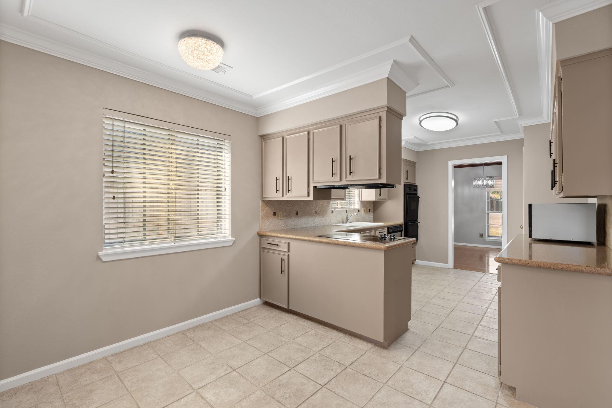 2323 Del Norte Street