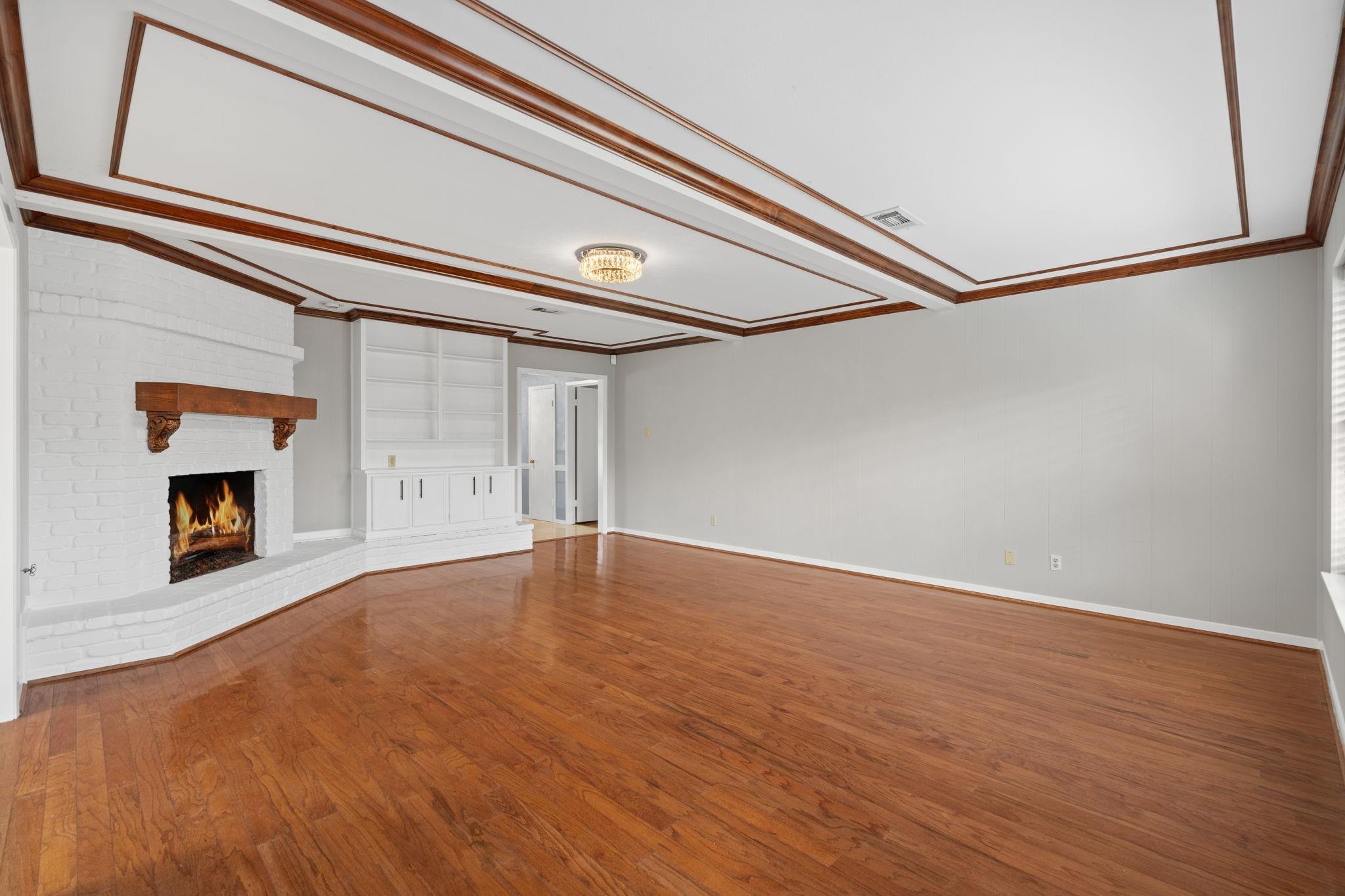 2323 Del Norte Street