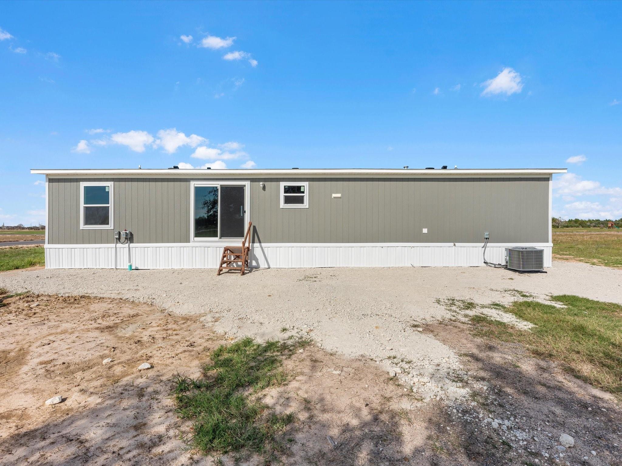 912 Anna Lane