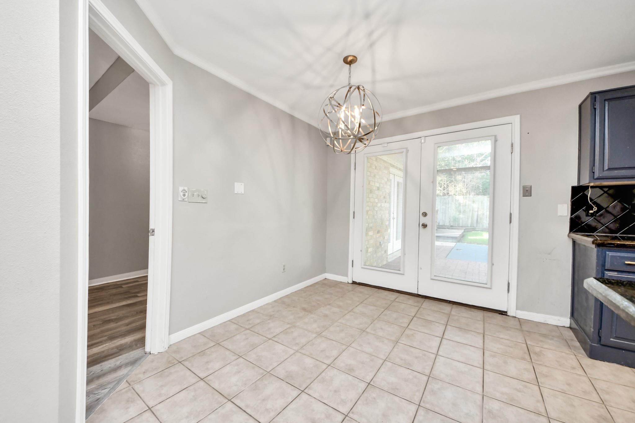3402 Hidden Creek Drive