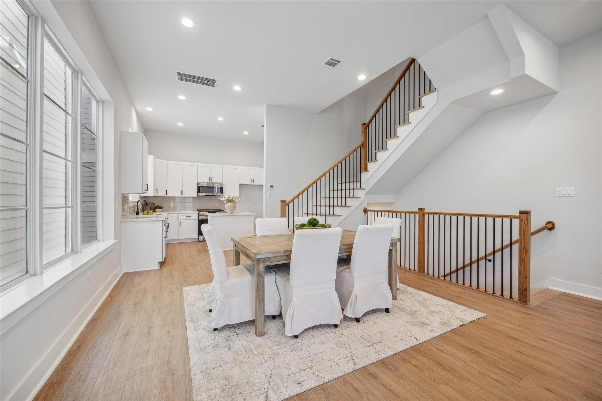 1037 17th Street