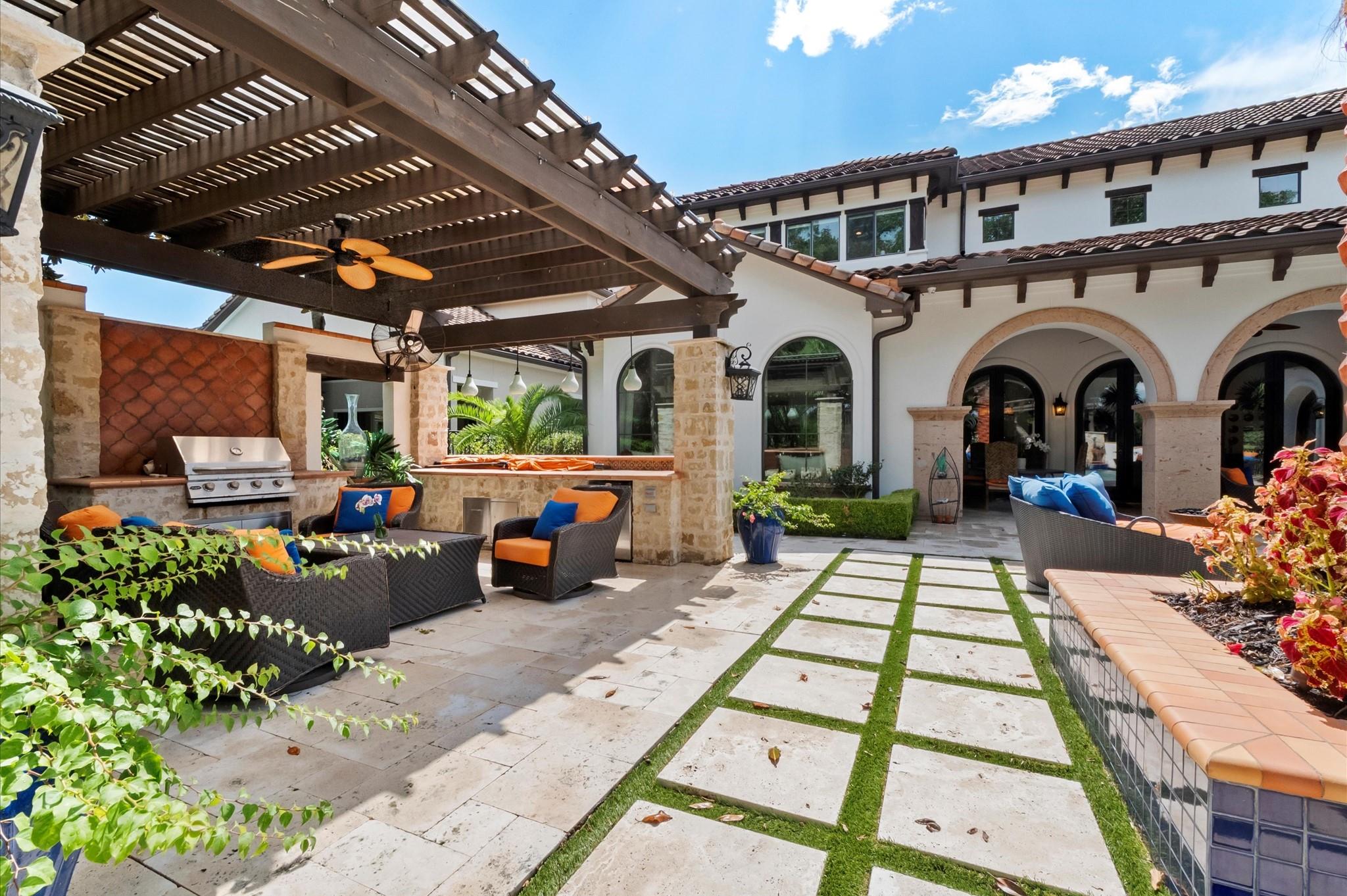 35 Enclave Manor Drive