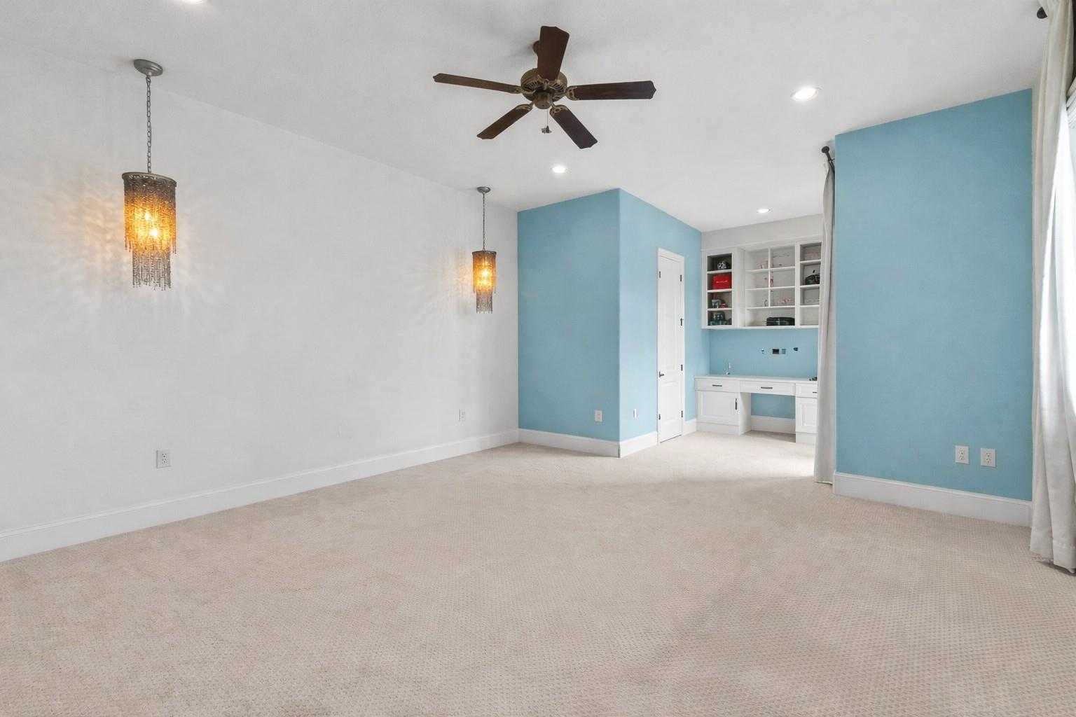 35 Enclave Manor Drive