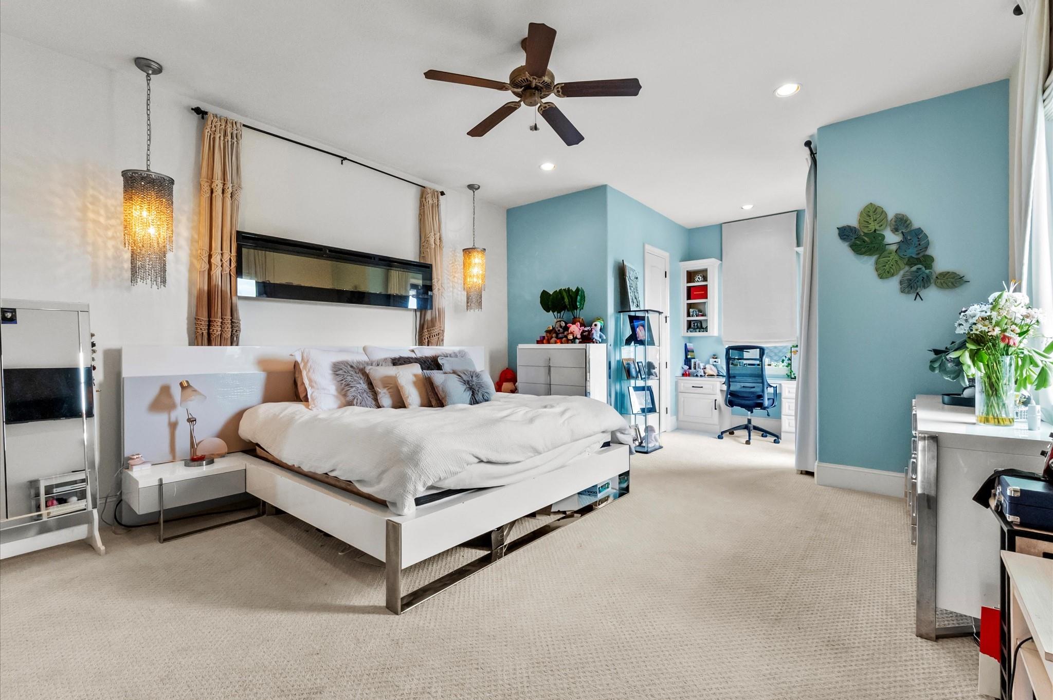 35 Enclave Manor Drive