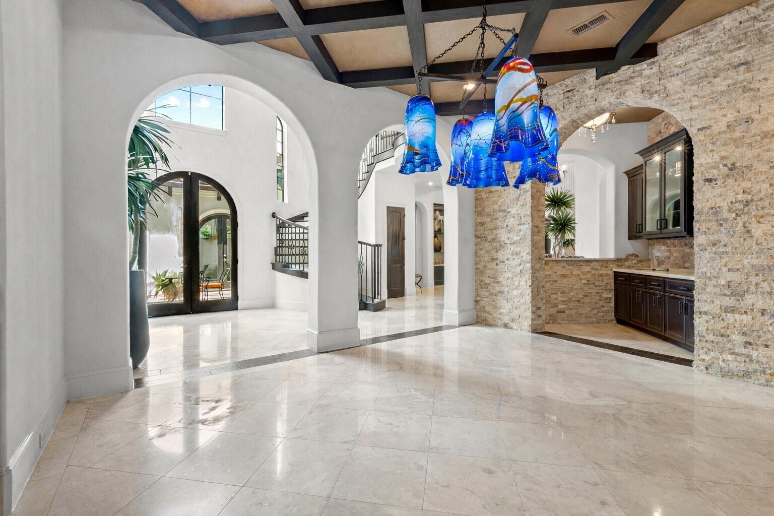 35 Enclave Manor Drive