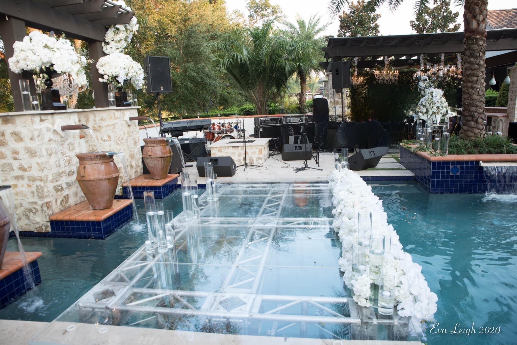 35 Enclave Manor Drive