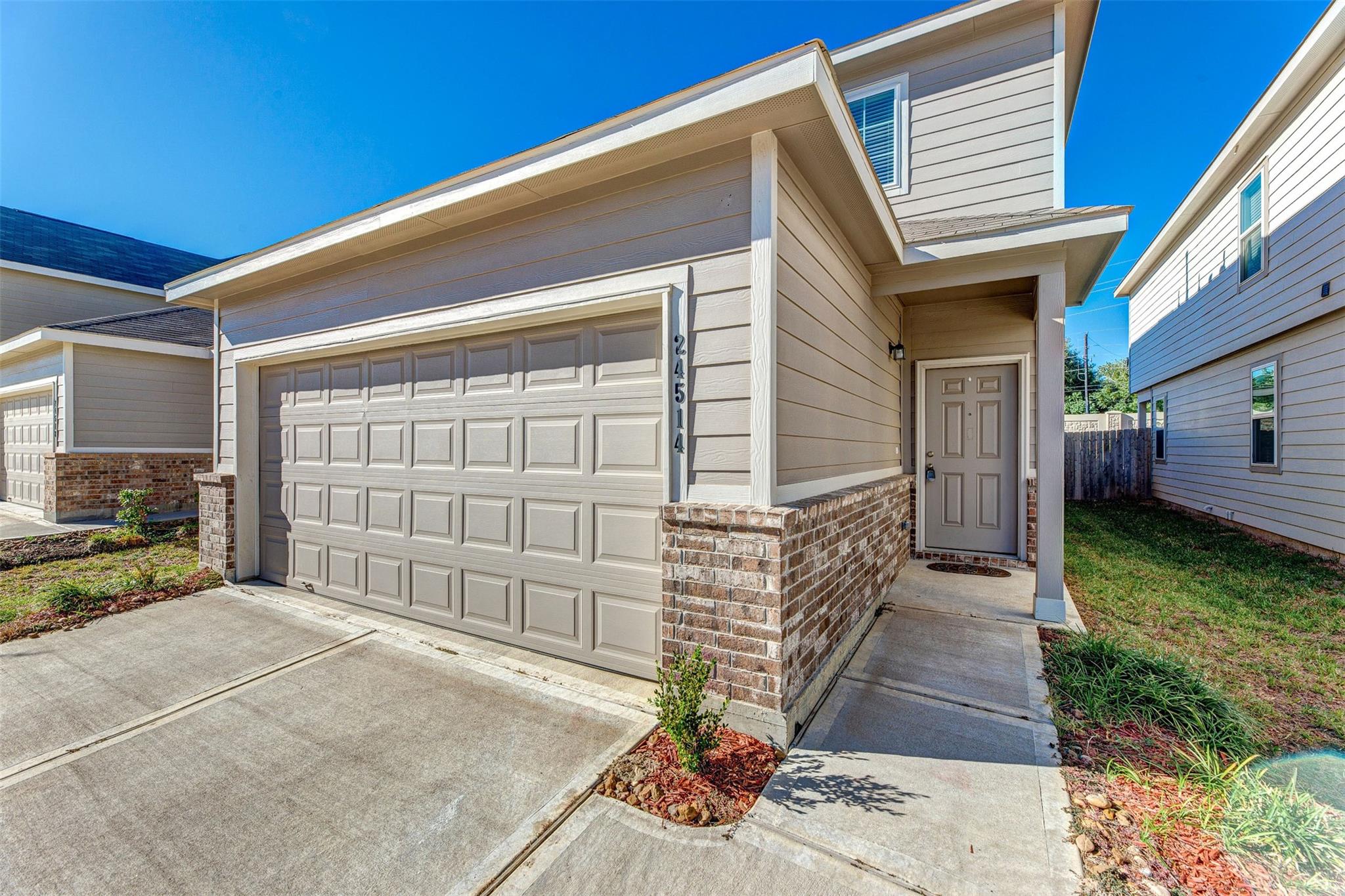 24514 Lorenzo Glaze Trail