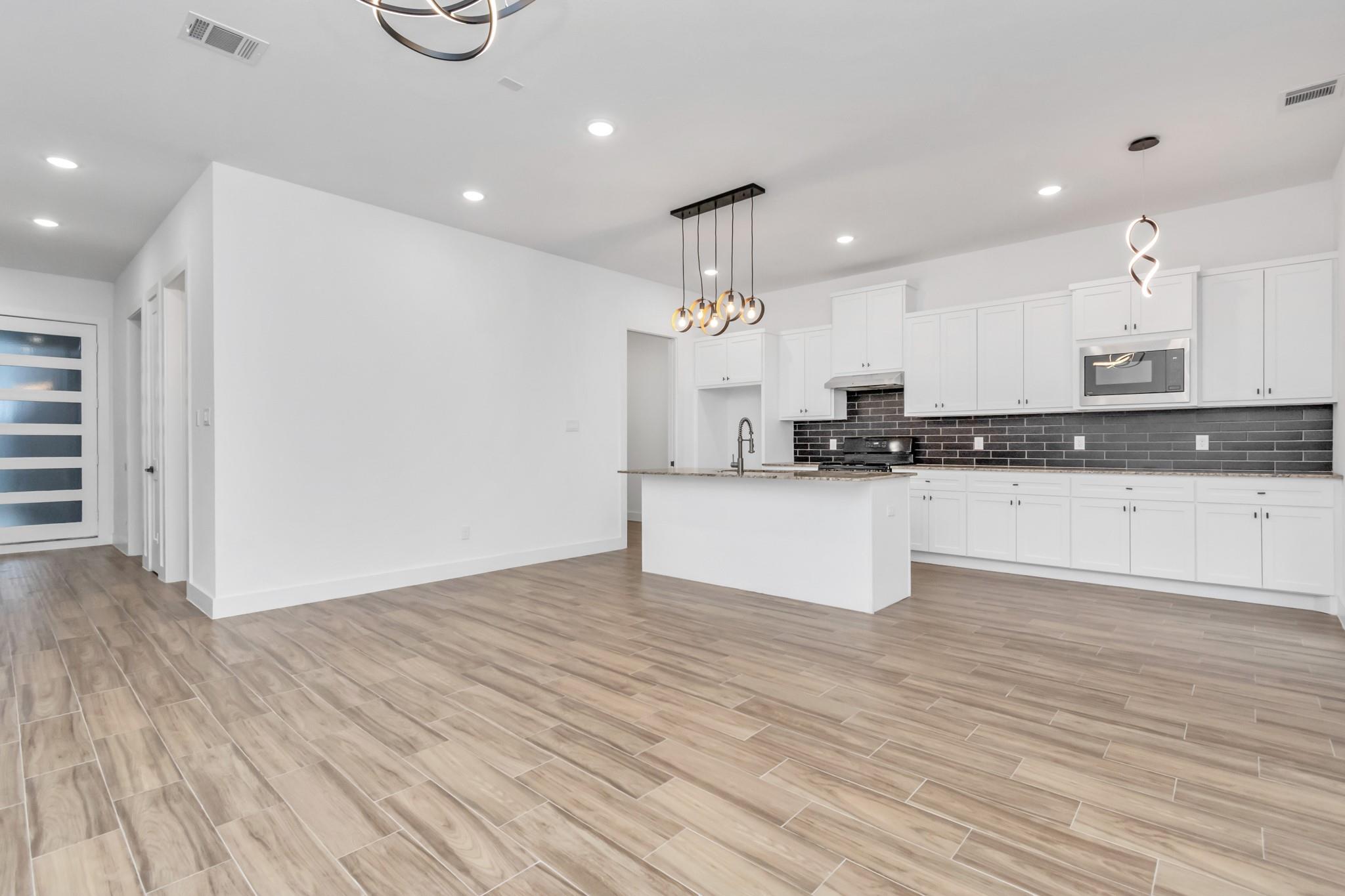 5616 Savyon Drive
