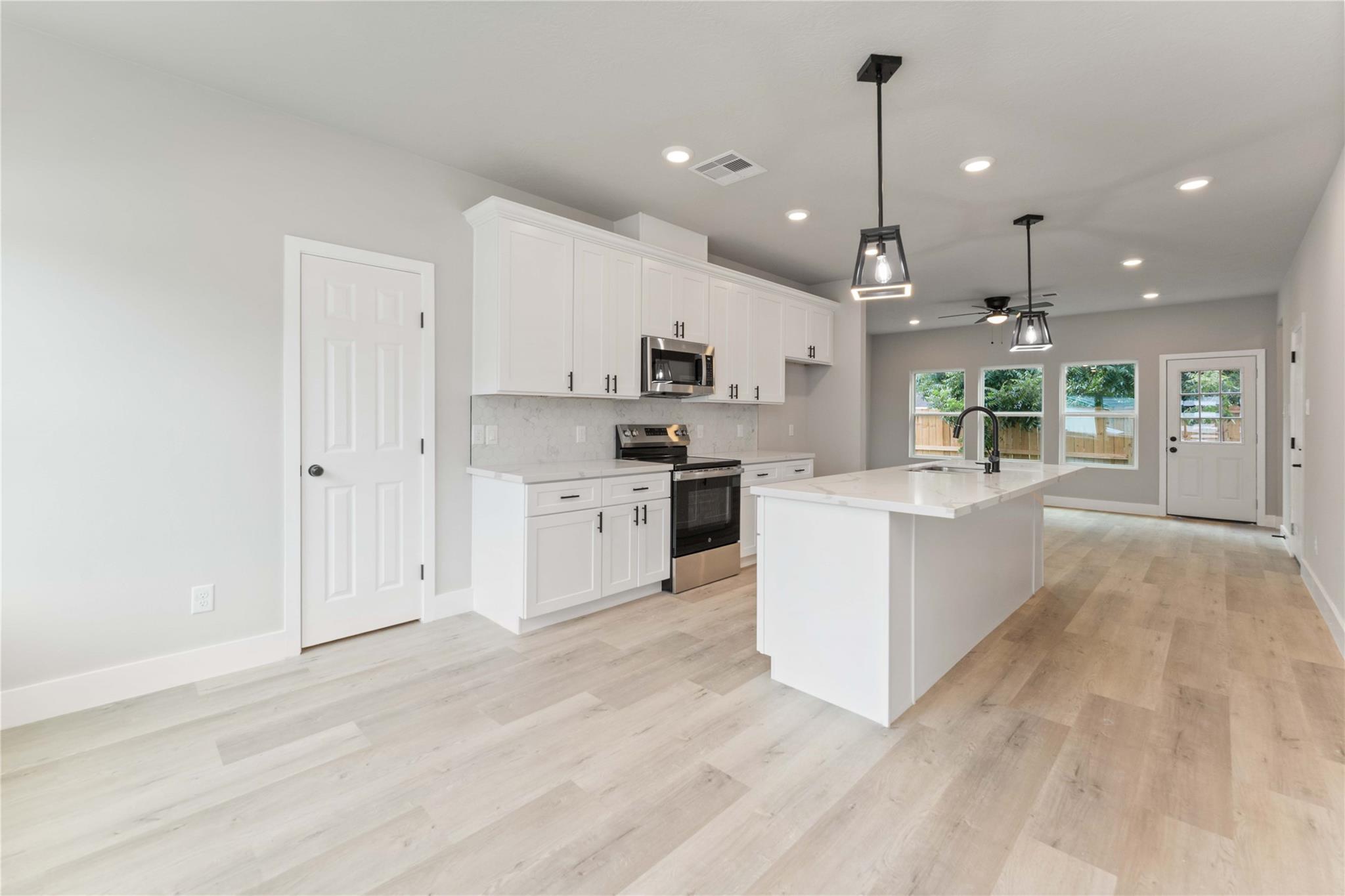 5420 Lynnfield Street Unit: A/B