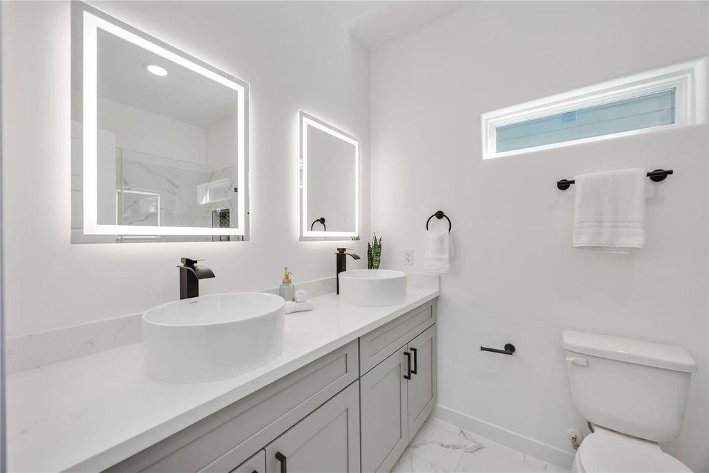7946 Fields Street Unit: A/B