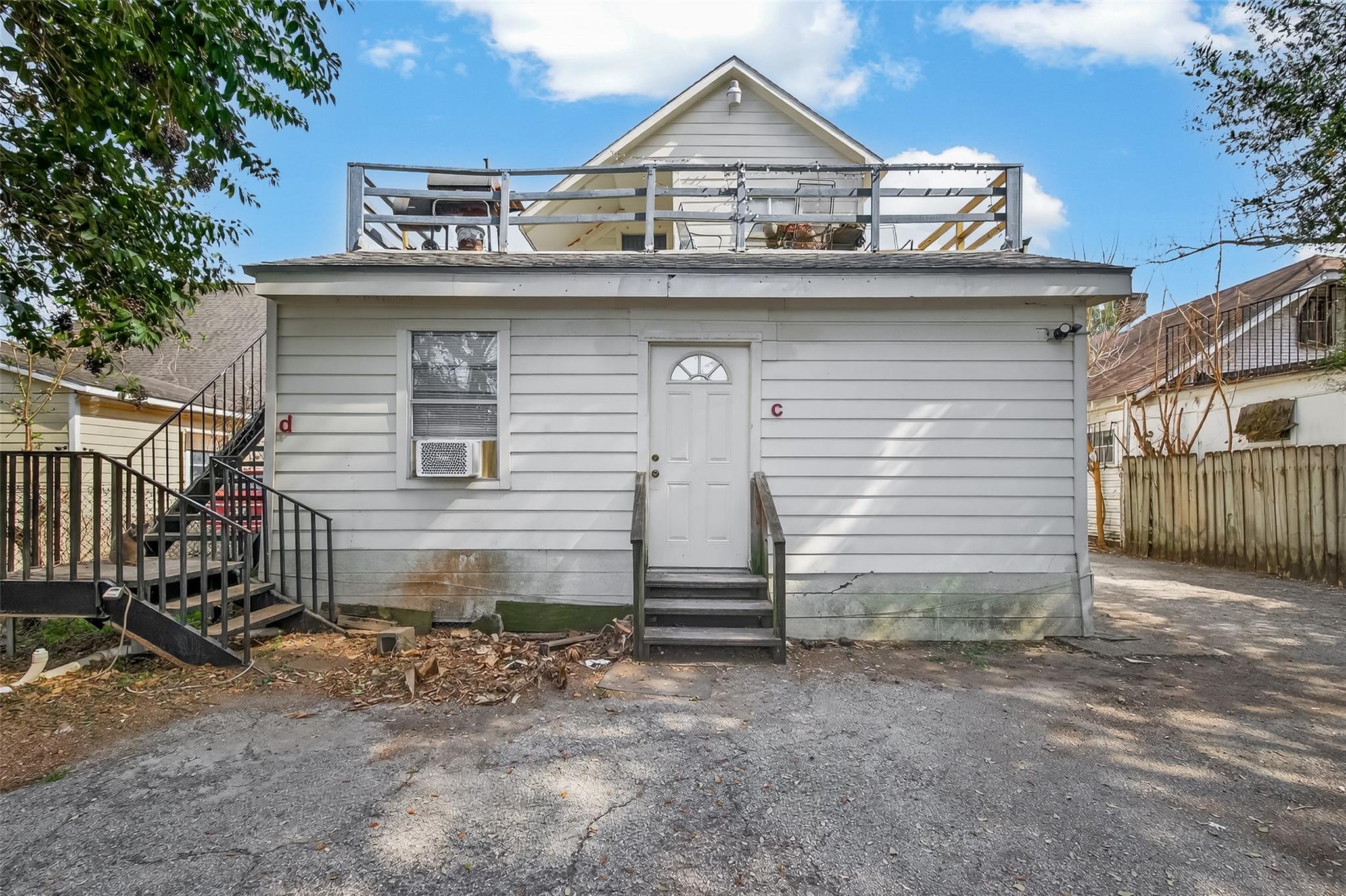216 Burr Street